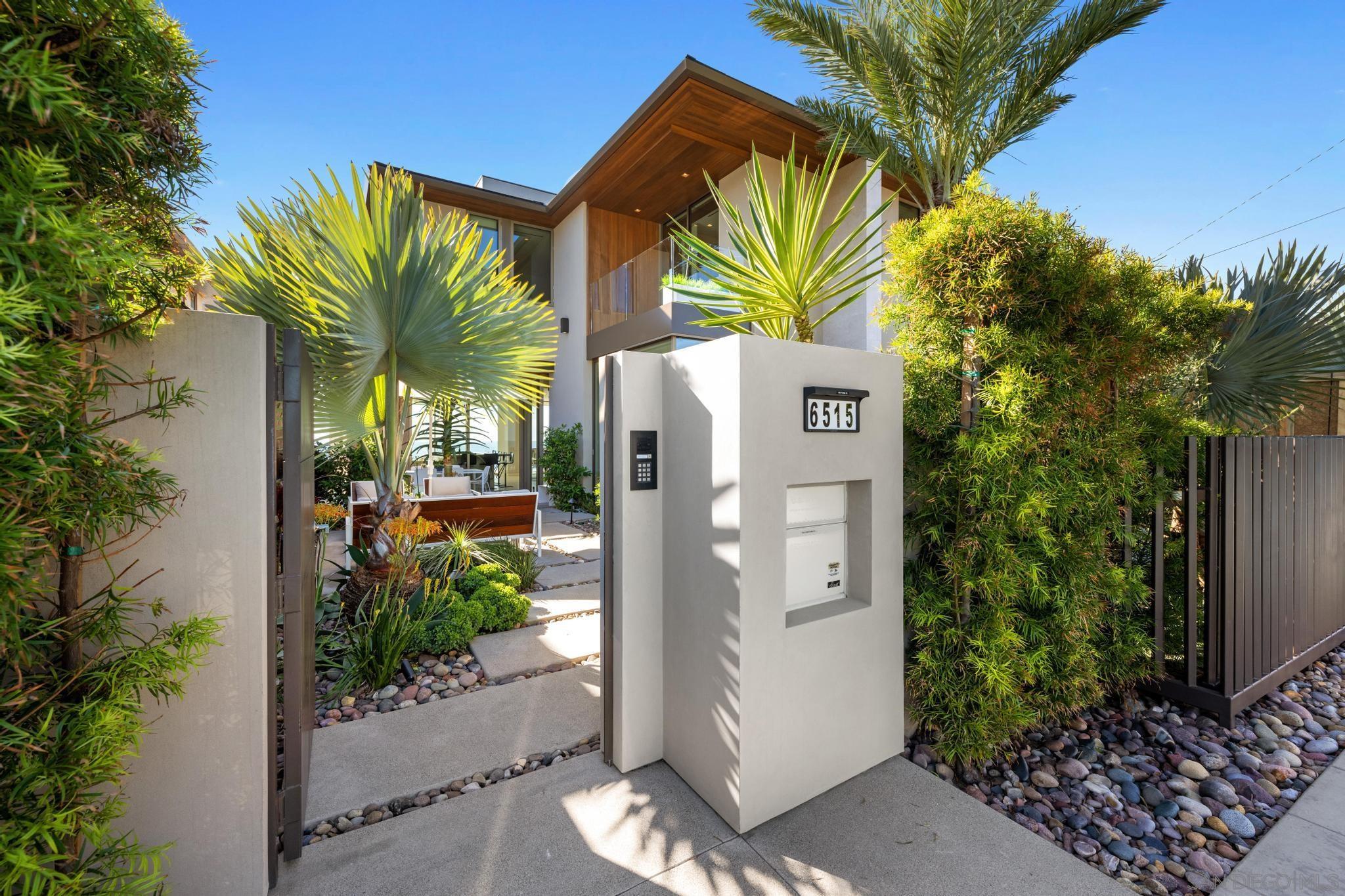 Detail Gallery Image 45 of 50 For 6515  Neptune Pl, La Jolla,  CA 92037 - 4 Beds | 5/1 Baths