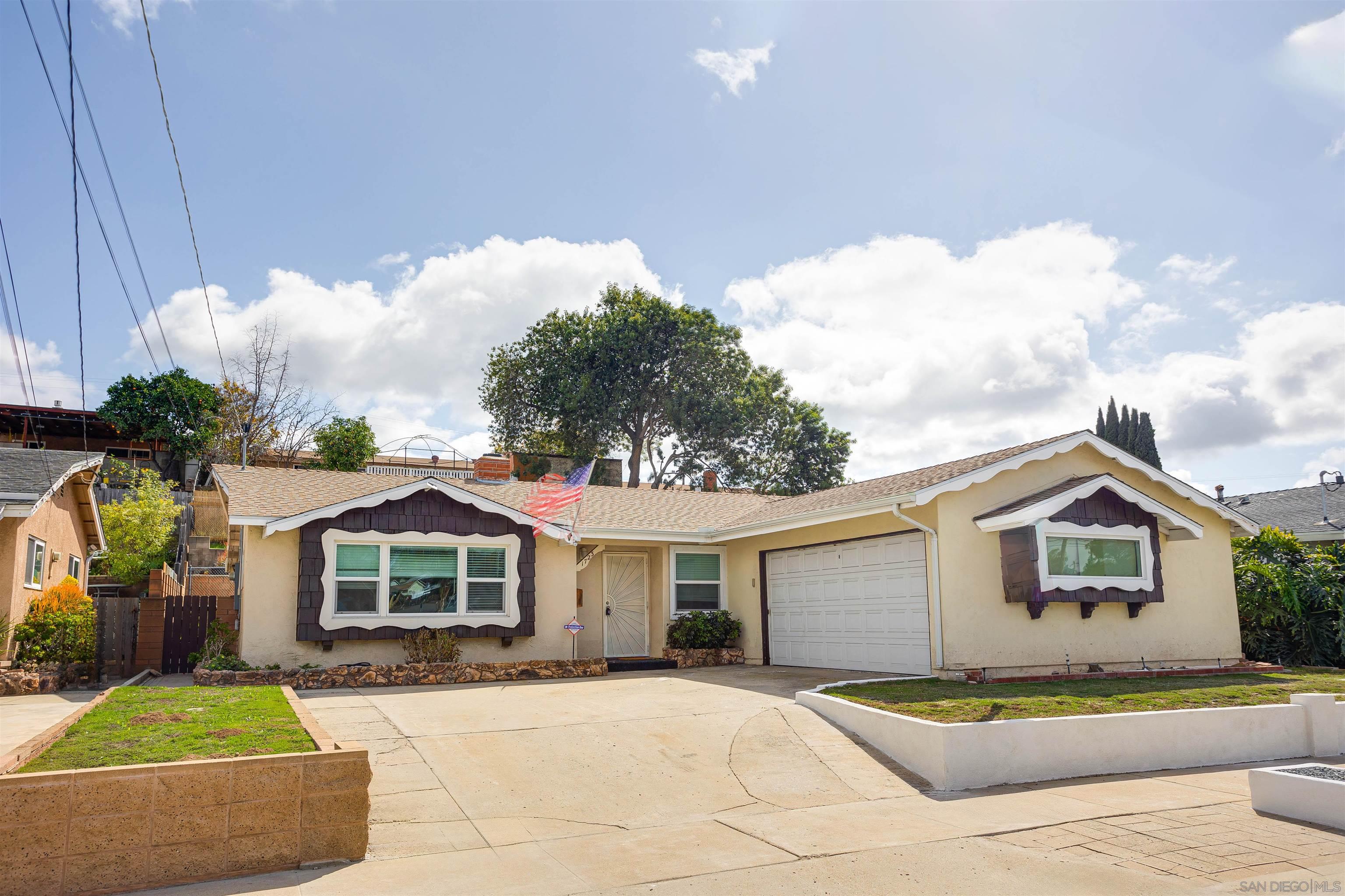 Detail Gallery Image 1 of 1 For 1723  Madera St, Lemon Grove,  CA 91945 - 3 Beds | 2 Baths