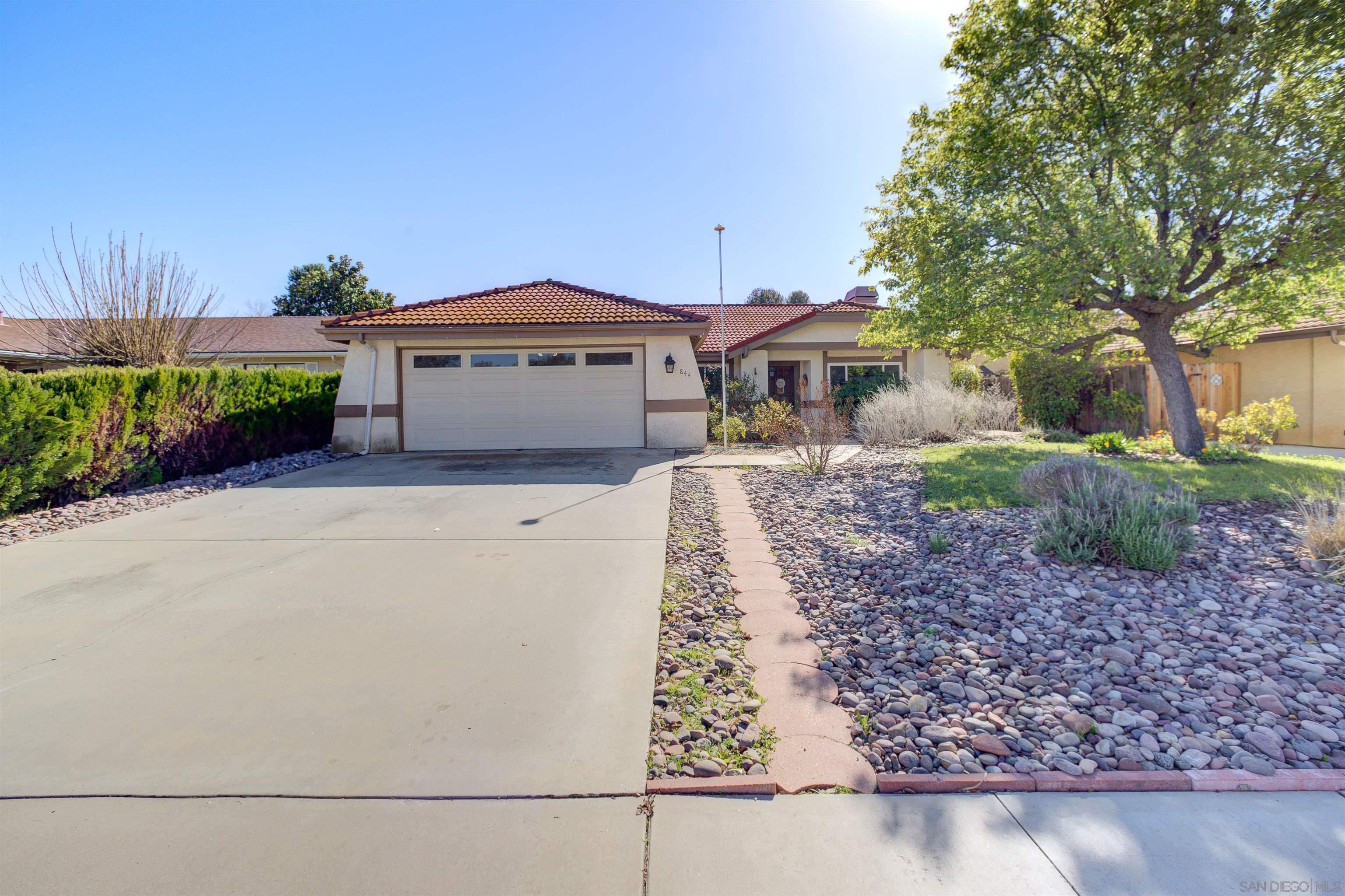 Detail Gallery Image 1 of 1 For 844  Bolen Dr, Paso Robles,  CA 93446 - 4 Beds | 2 Baths