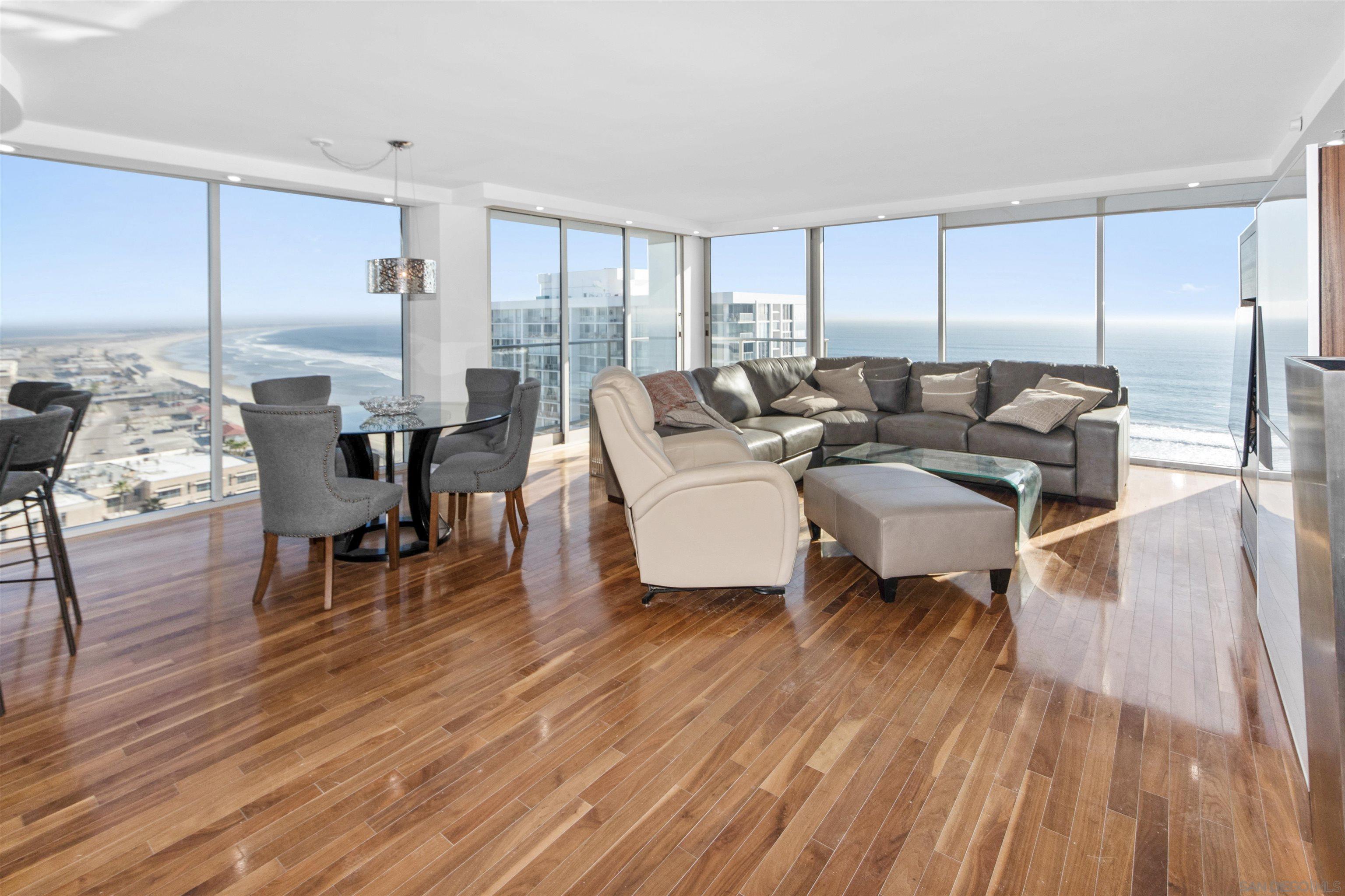 Detail Gallery Image 1 of 23 For 1810  Avenida Del Mundo  1608, Coronado,  CA 92118 - 3 Beds | 2 Baths