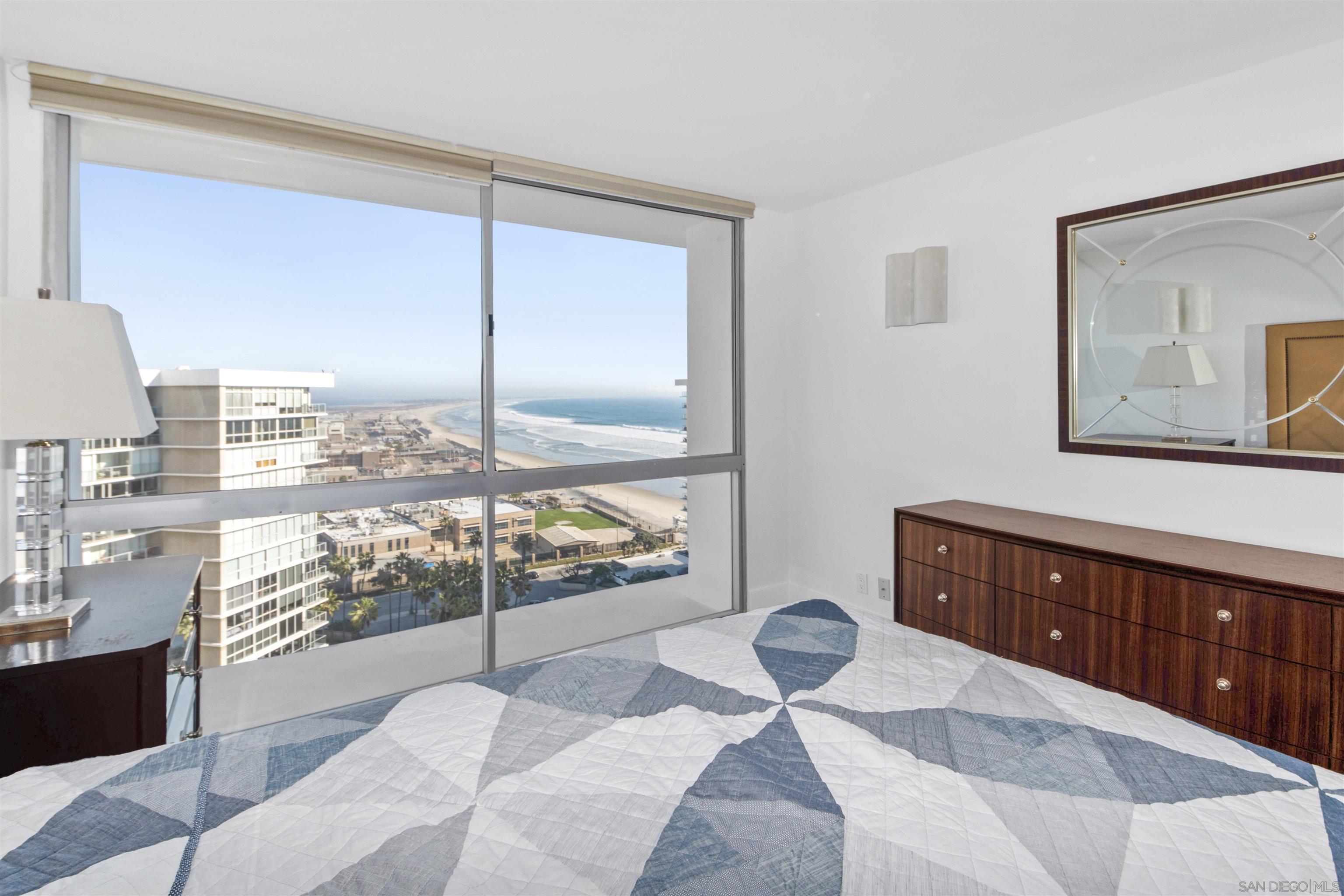 Detail Gallery Image 7 of 23 For 1810  Avenida Del Mundo  1608, Coronado,  CA 92118 - 3 Beds | 2 Baths