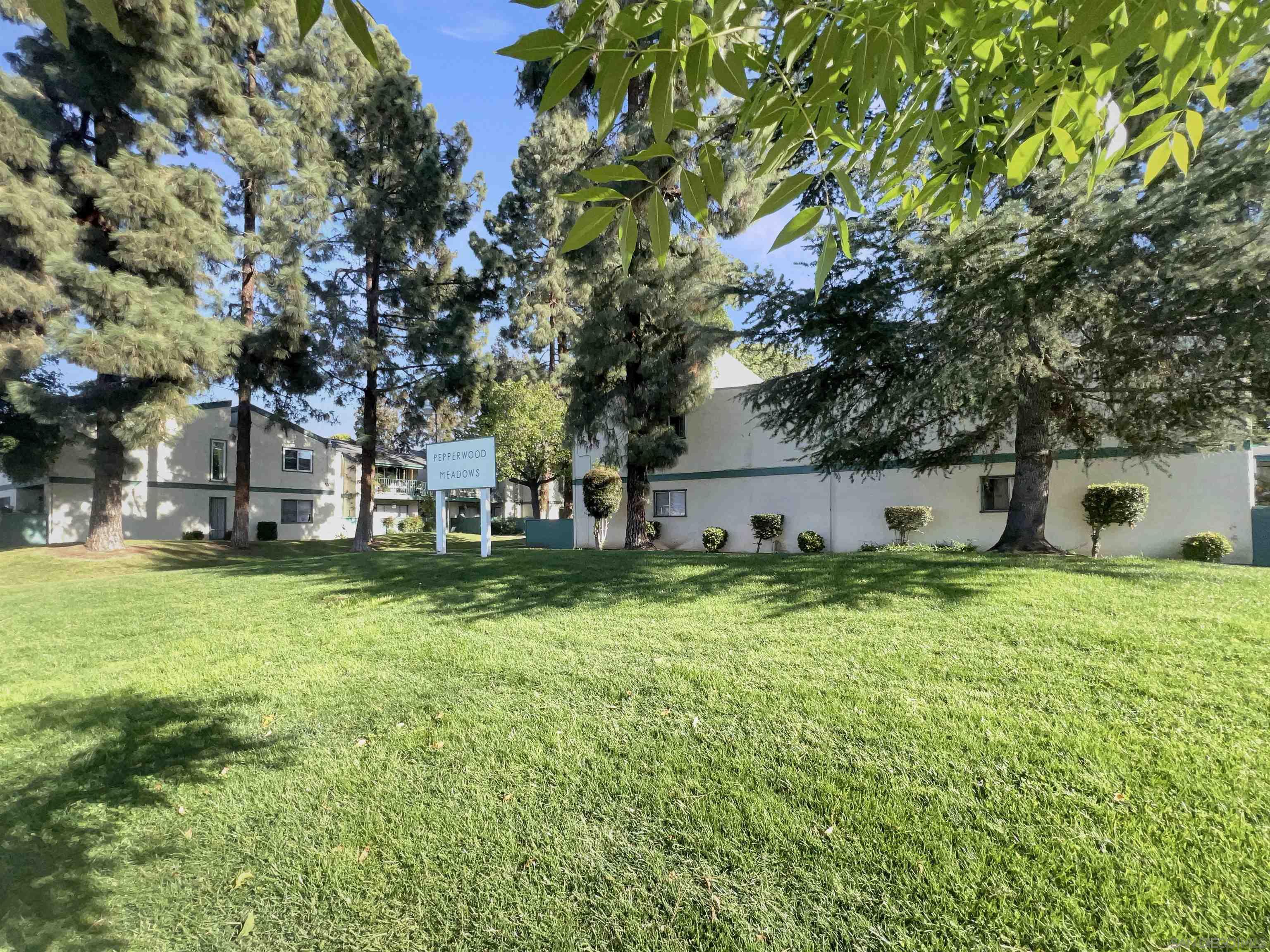 Detail Gallery Image 1 of 1 For 1811 E Grand Ave  #168,  Escondido,  CA 92027 - 1 Beds | 1 Baths