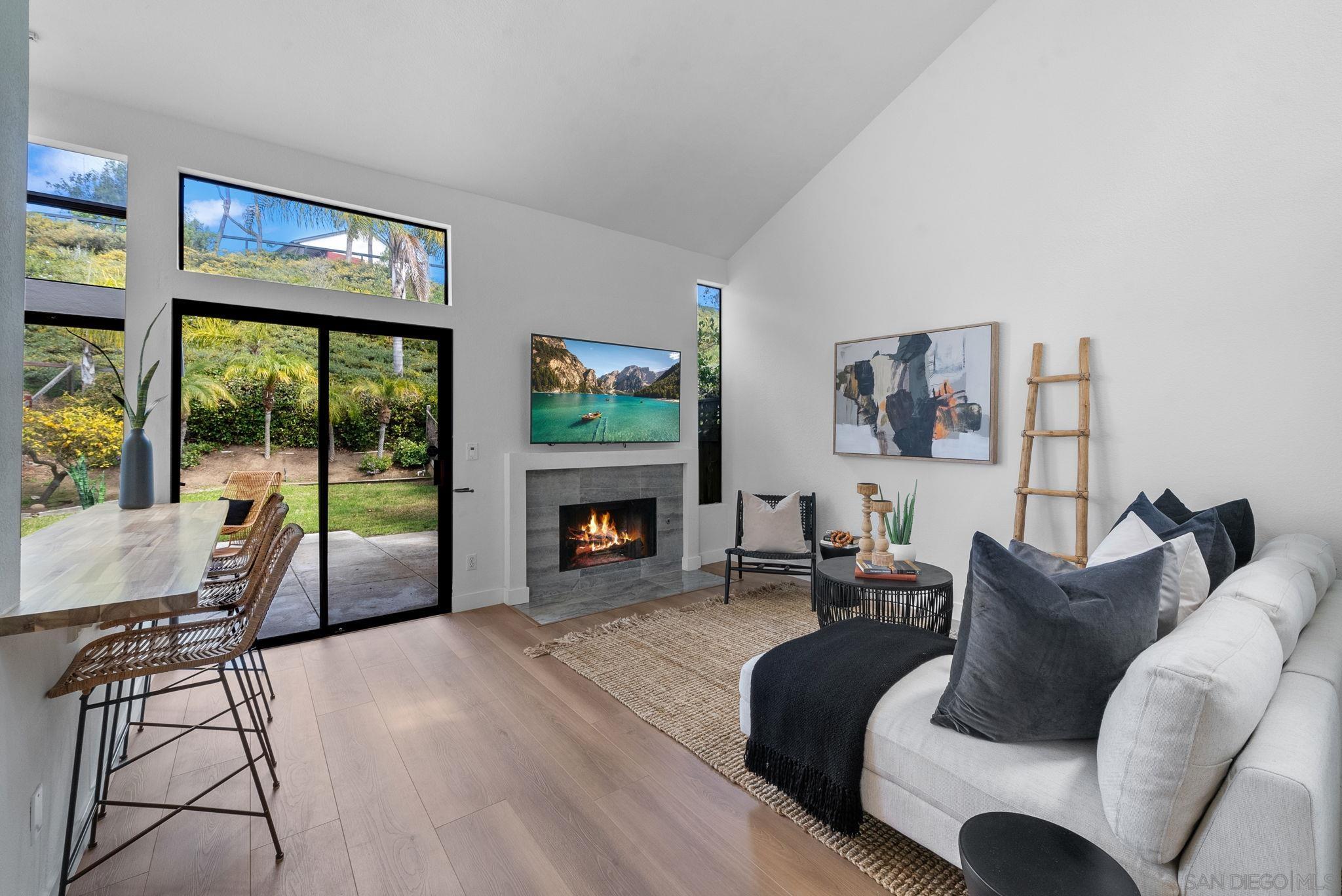 Detail Gallery Image 1 of 1 For 6380  Caminito Del Pastel, San Diego,  CA 92111 - 3 Beds | 3 Baths