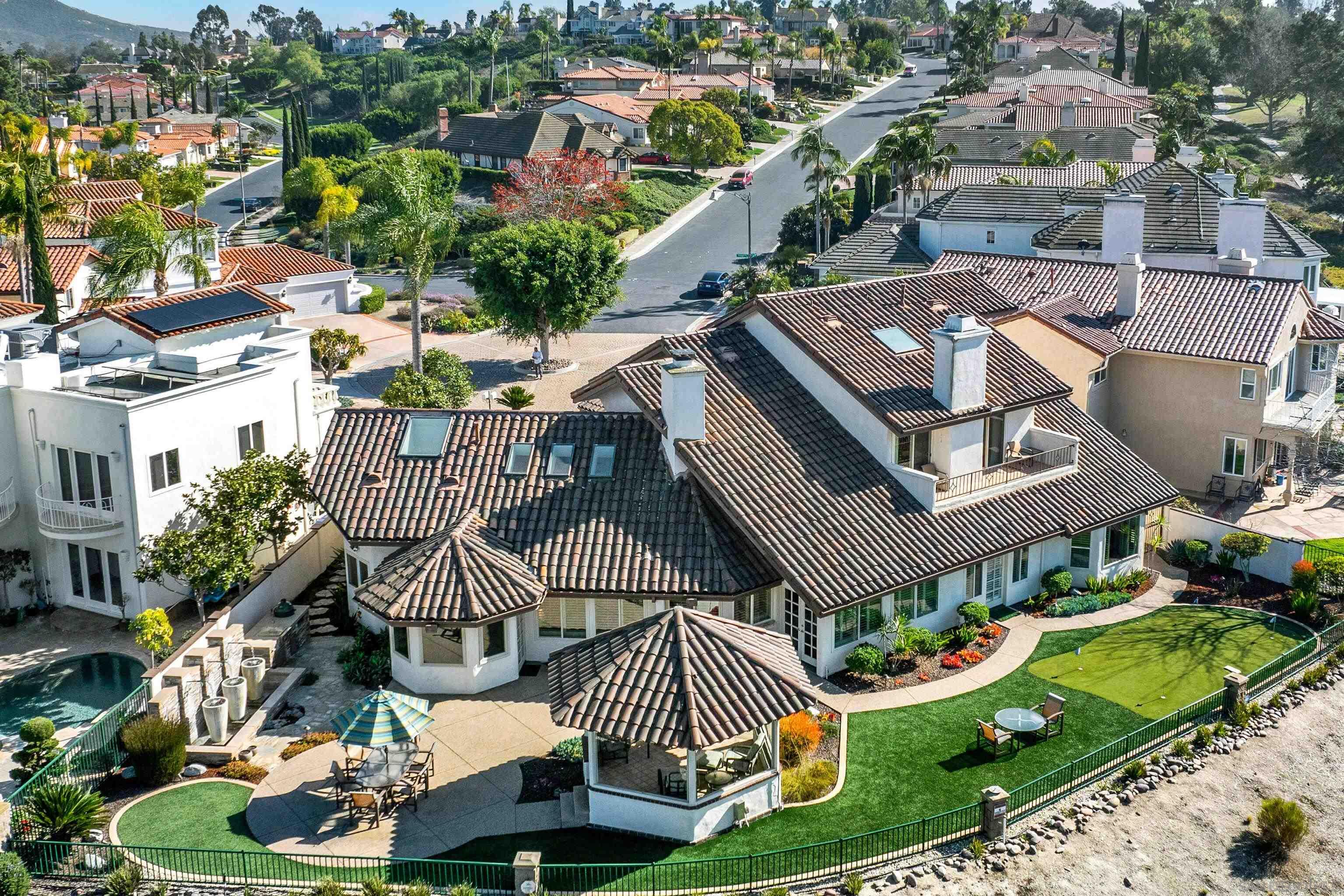 Detail Gallery Image 1 of 1 For 12201  Fairway Pointe Row, San Diego,  CA 92128 - 4 Beds | 3/1 Baths