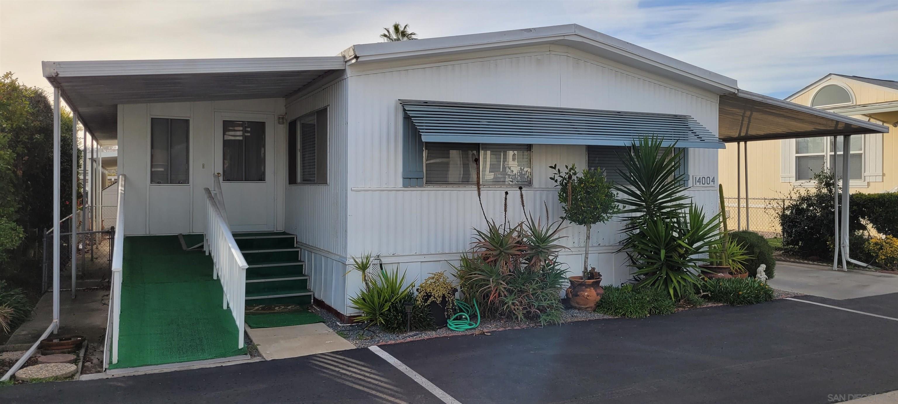 Front Image Thumbnail for SD250020577