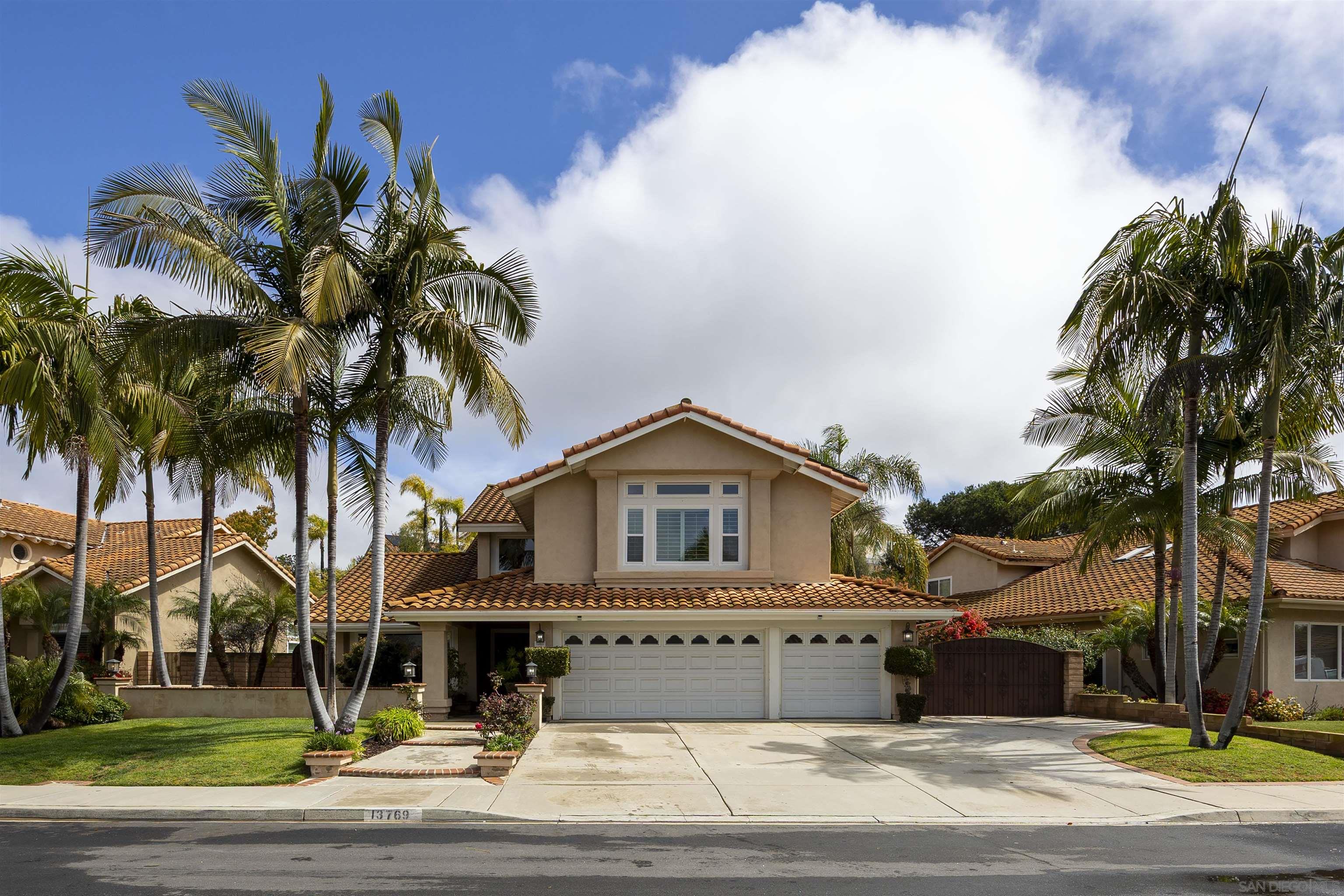 Detail Gallery Image 1 of 1 For 13769  Camino Del Suelo, San Diego,  CA 92129 - 5 Beds | 3 Baths