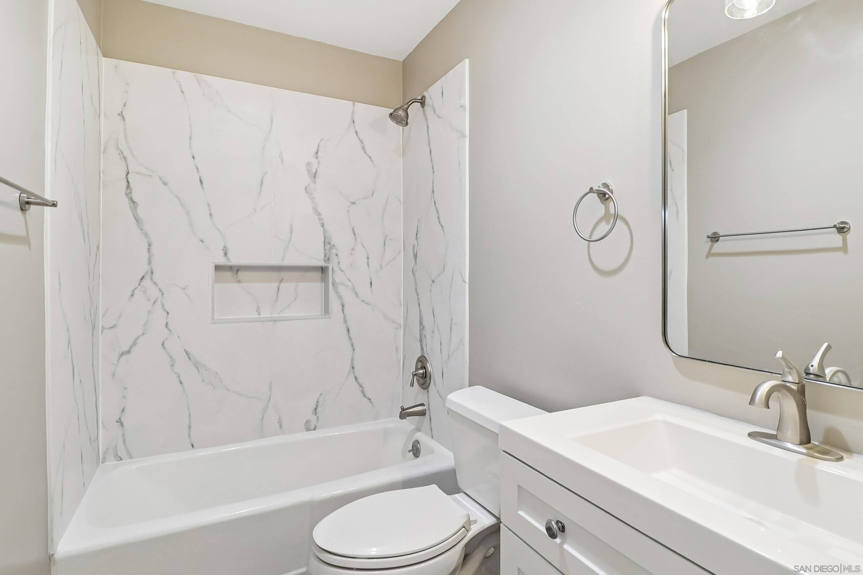 Detail Gallery Image 16 of 25 For 5750  Amaya Dr  #10,  La Mesa,  CA 91942 - 2 Beds | 2 Baths