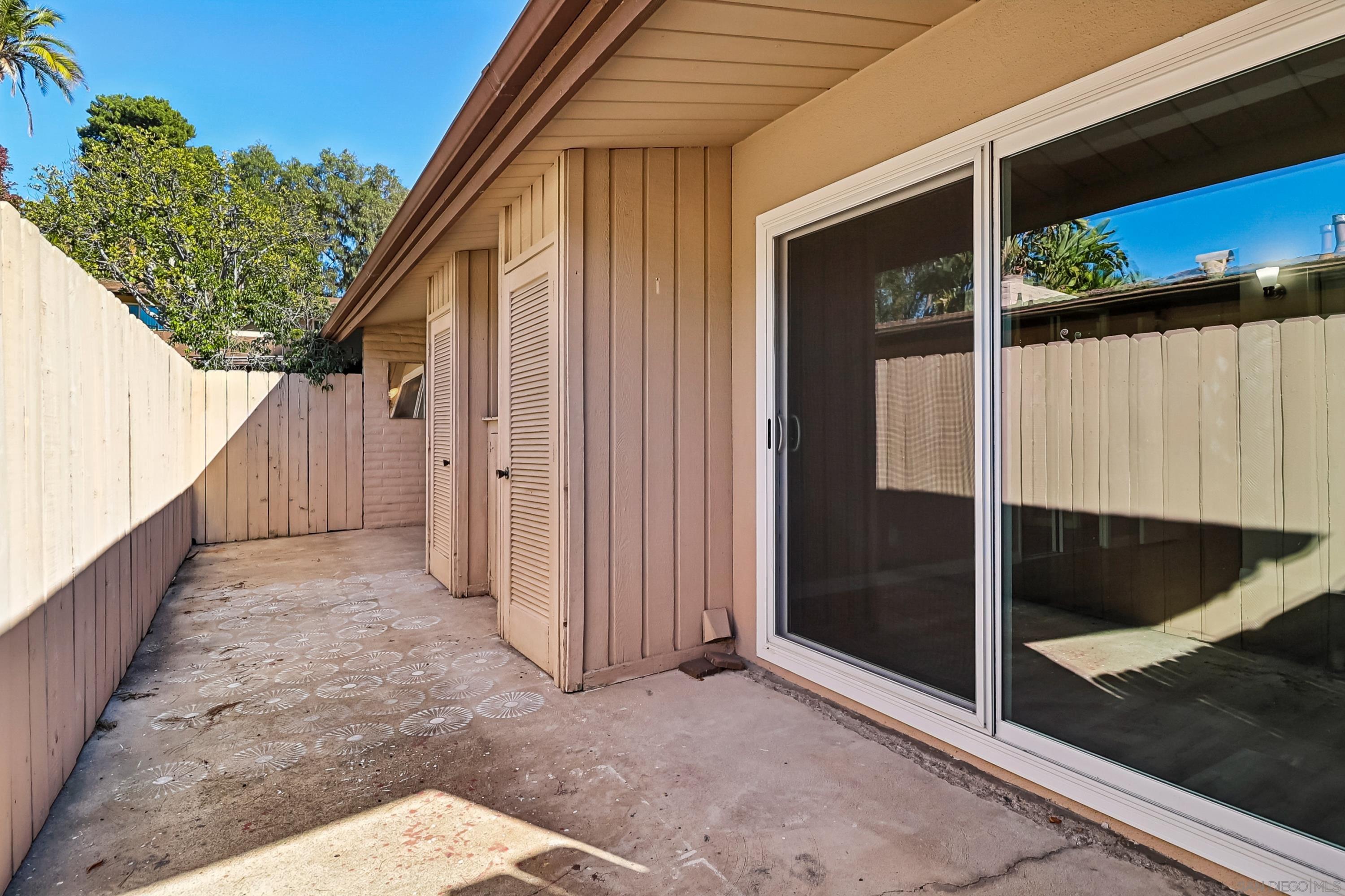 Detail Gallery Image 5 of 25 For 5750  Amaya Dr  #10,  La Mesa,  CA 91942 - 2 Beds | 2 Baths