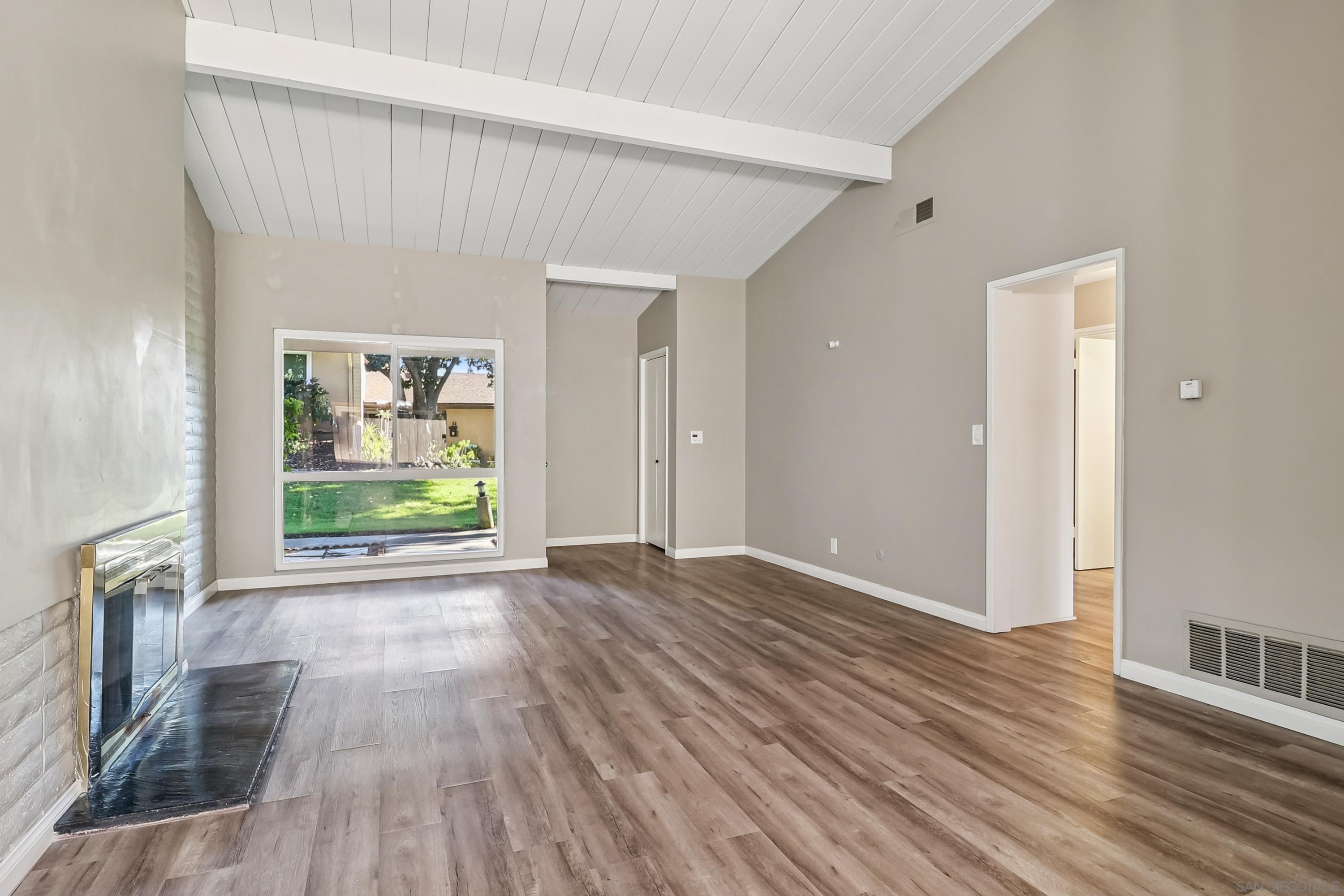 Detail Gallery Image 9 of 25 For 5750  Amaya Dr  #10,  La Mesa,  CA 91942 - 2 Beds | 2 Baths