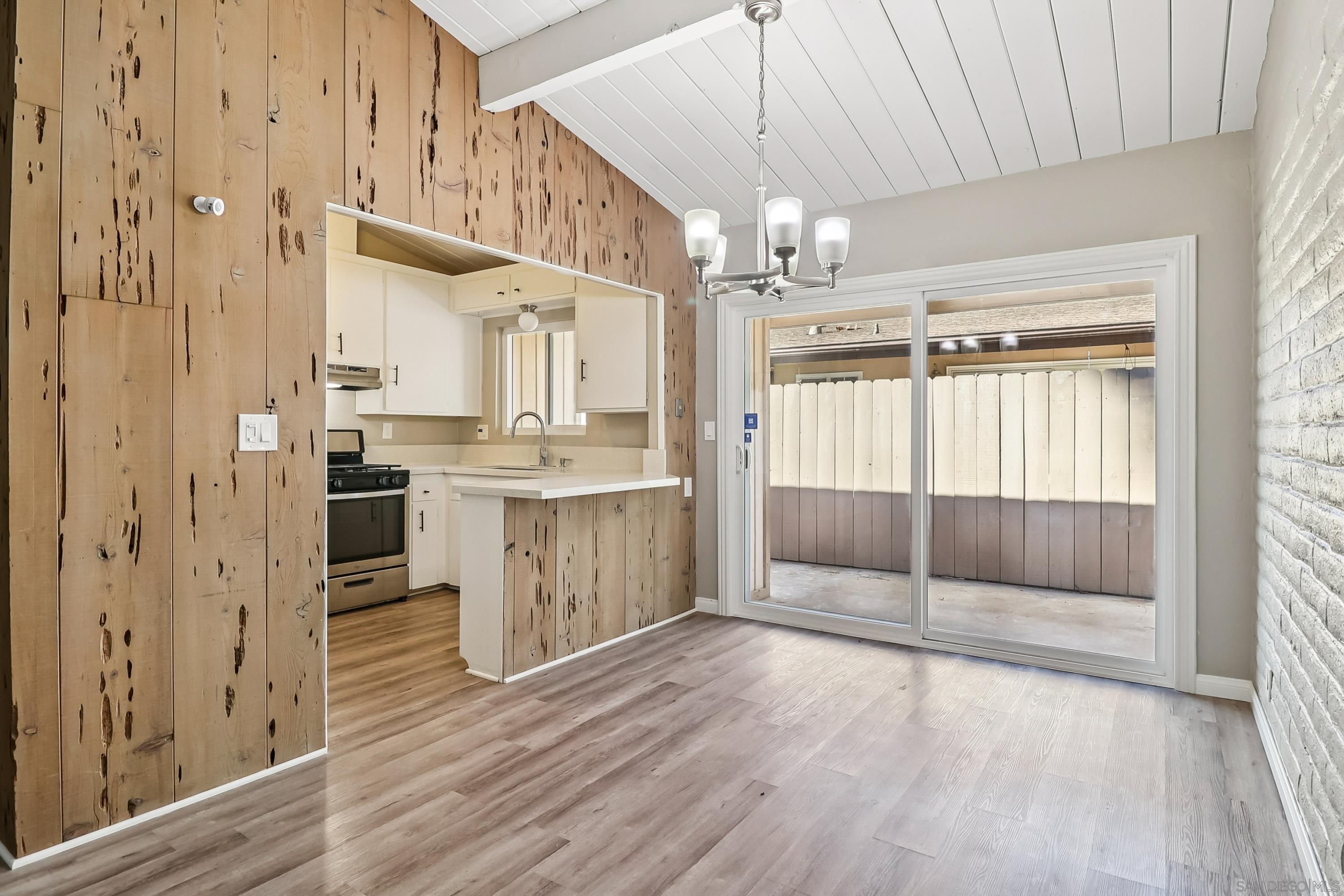 Detail Gallery Image 10 of 25 For 5750  Amaya Dr  #10,  La Mesa,  CA 91942 - 2 Beds | 2 Baths