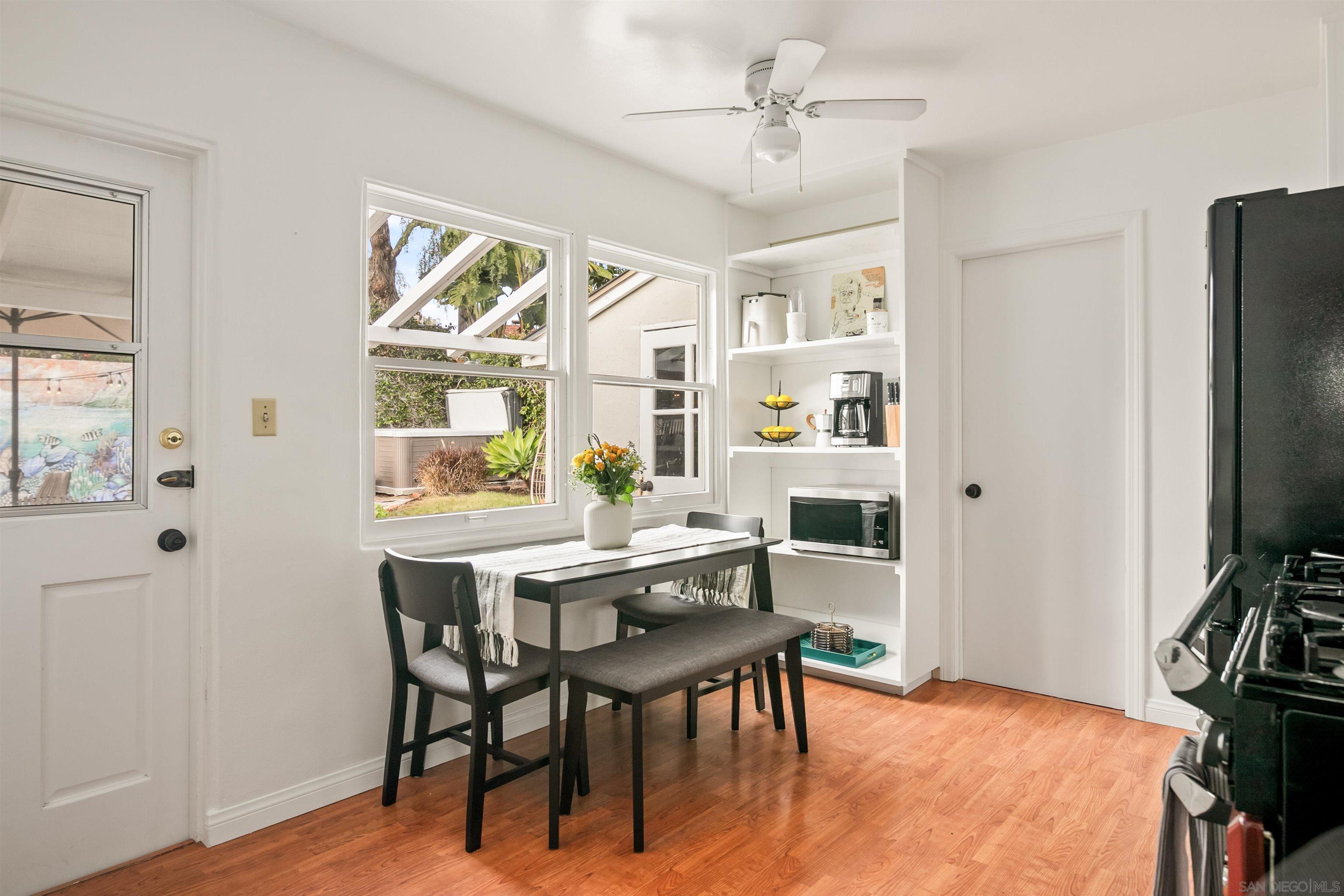 Detail Gallery Image 12 of 26 For 714  Rushville, La Jolla,  CA 92037 - 2 Beds | 1 Baths