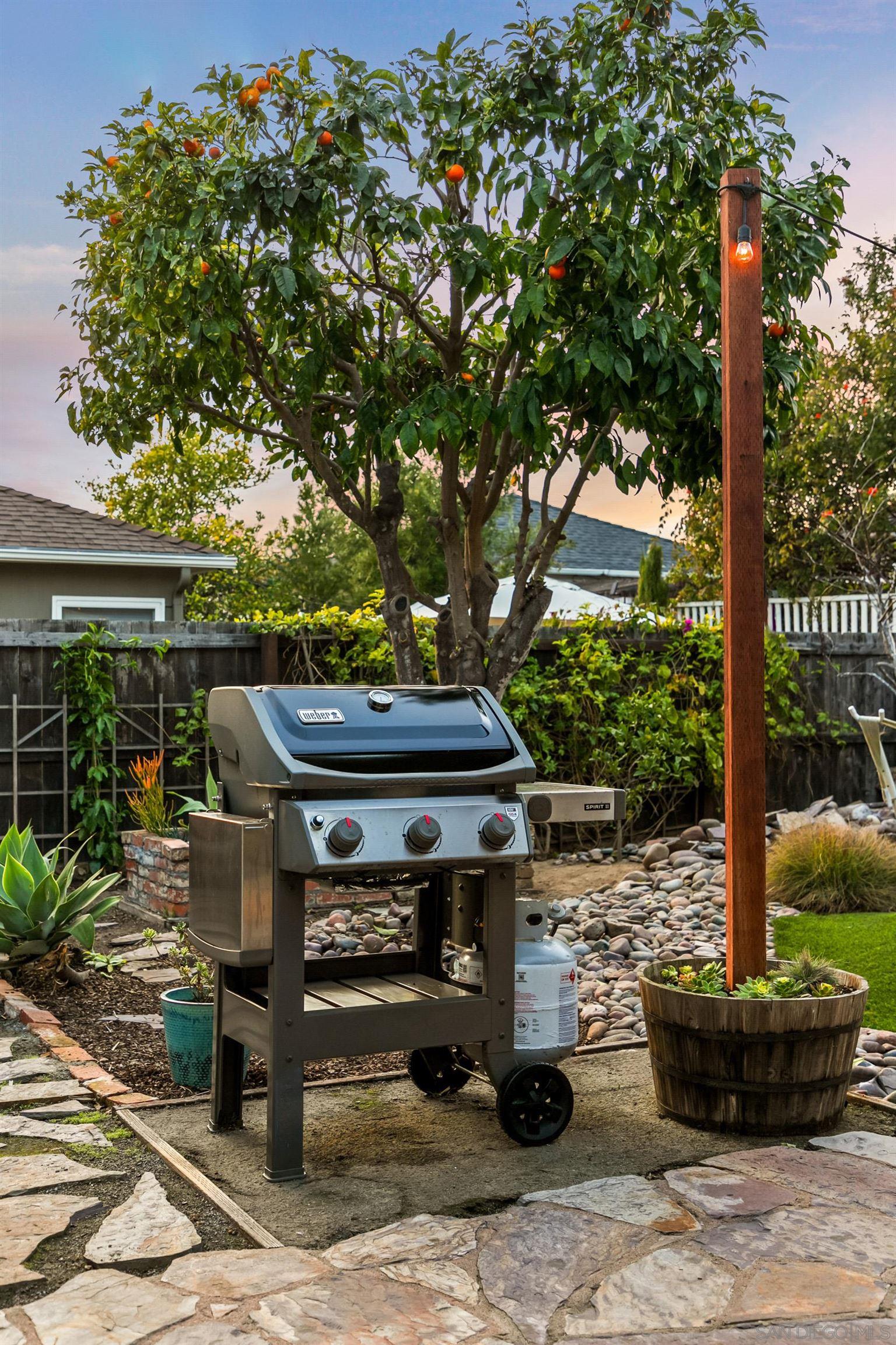 Detail Gallery Image 18 of 26 For 714  Rushville, La Jolla,  CA 92037 - 2 Beds | 1 Baths