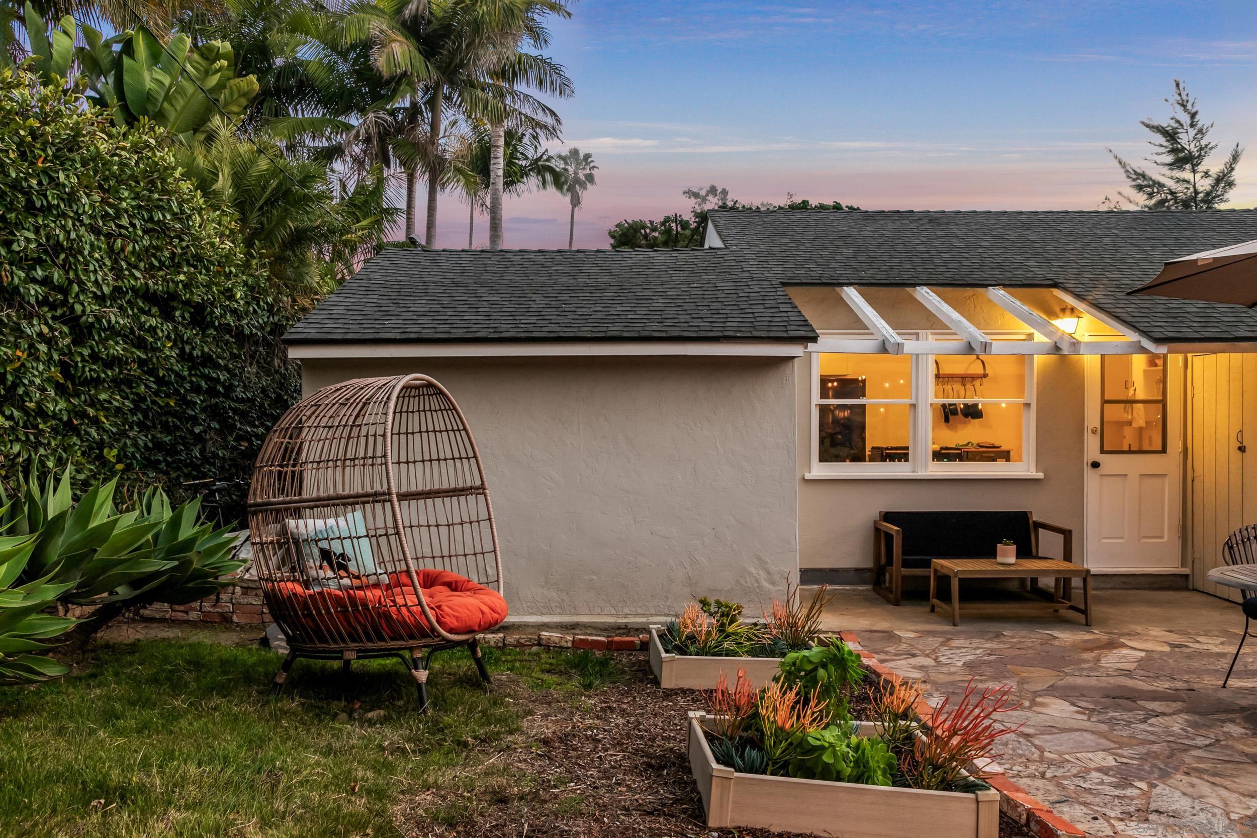 Detail Gallery Image 20 of 26 For 714  Rushville, La Jolla,  CA 92037 - 2 Beds | 1 Baths