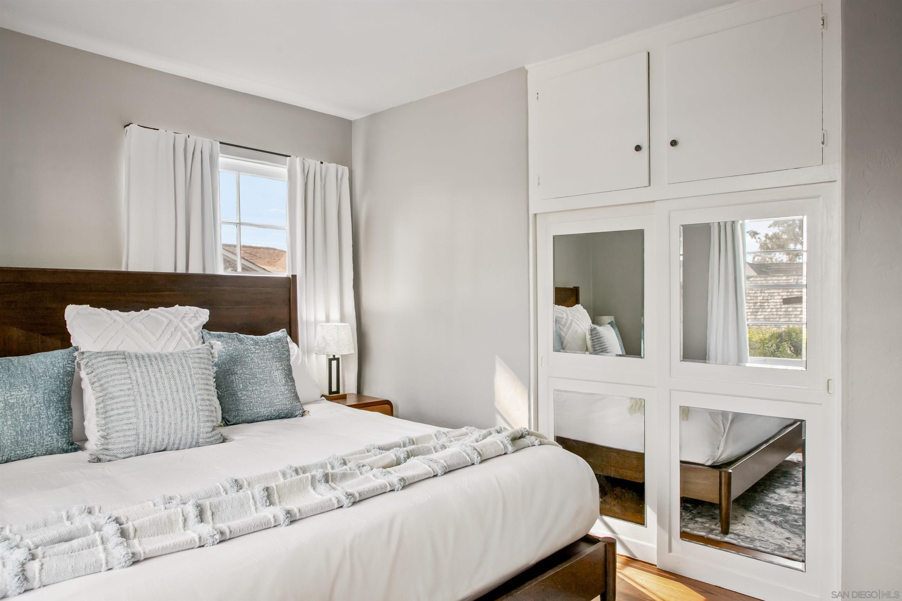 Detail Gallery Image 6 of 26 For 714  Rushville, La Jolla,  CA 92037 - 2 Beds | 1 Baths