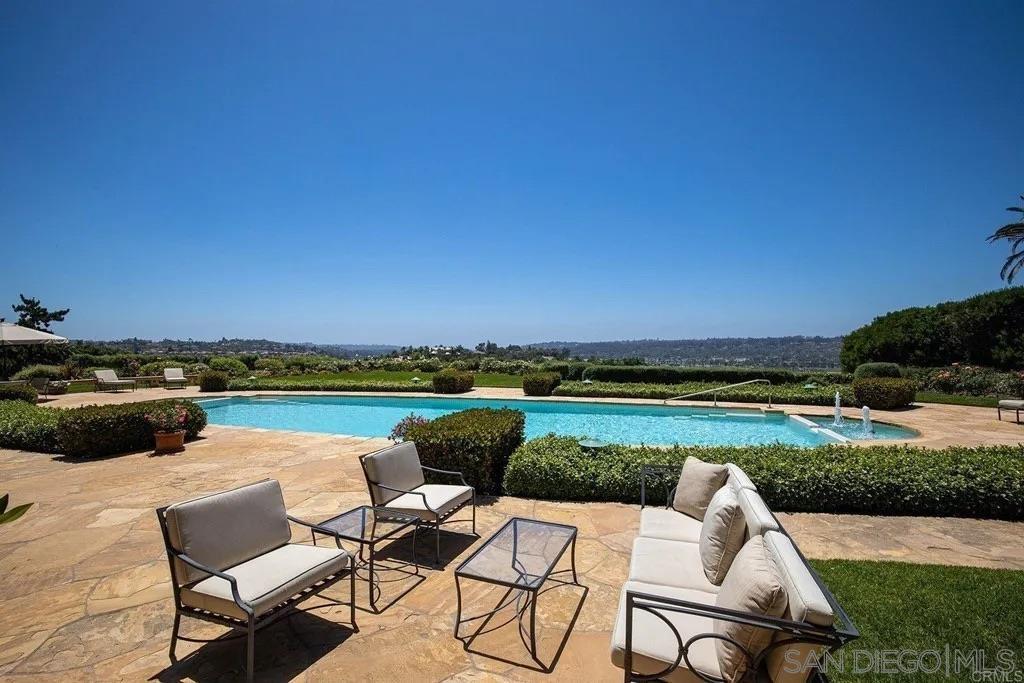 Detail Gallery Image 2 of 30 For 14716  Ladys Secret Drive, Rancho Santa Fe,  CA 92067 - 5 Beds | 8 Baths