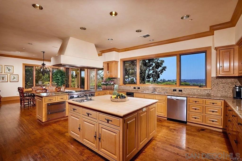 Detail Gallery Image 3 of 30 For 14716  Ladys Secret Drive, Rancho Santa Fe,  CA 92067 - 5 Beds | 8 Baths