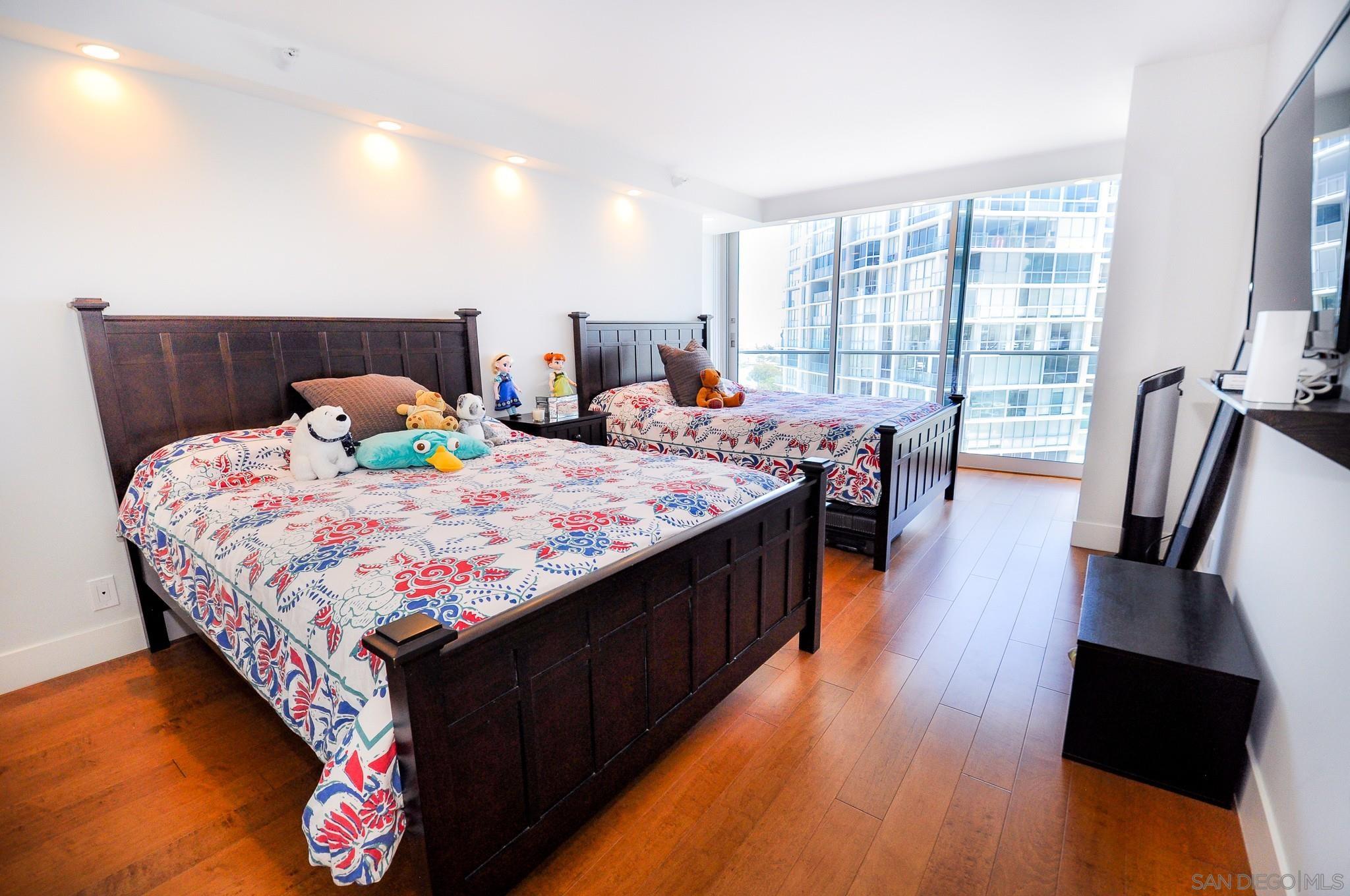 Detail Gallery Image 13 of 17 For 1810  Avenida Del Mundo  1009, Coronado,  CA 92118 - 2 Beds | 2 Baths