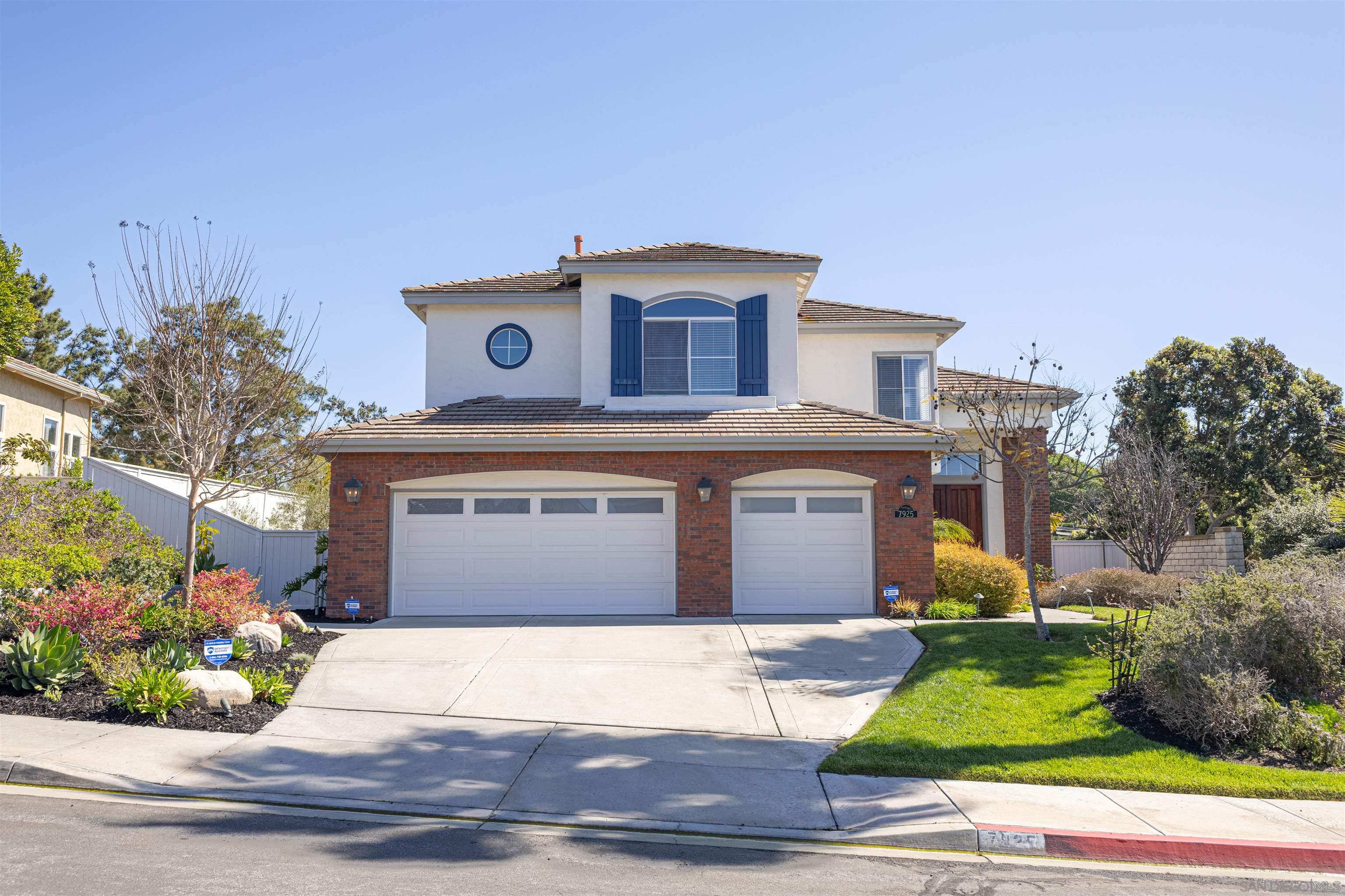 Detail Gallery Image 1 of 1 For 7925  via Ensenada, Carlsbad,  CA 92009 - 4 Beds | 3 Baths