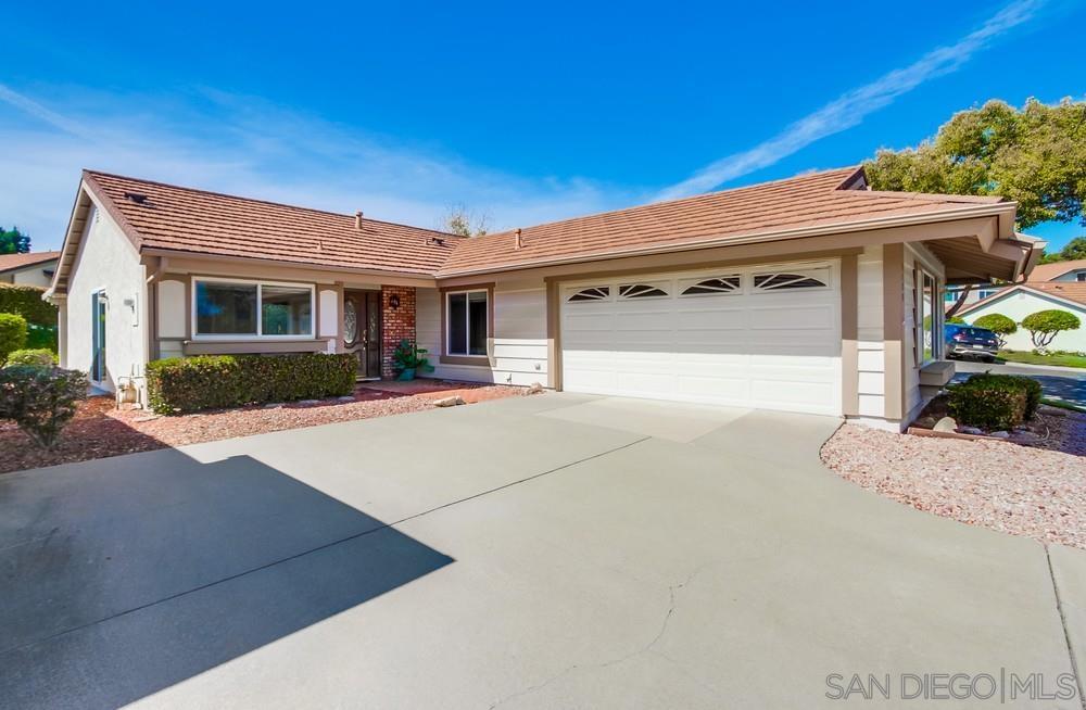 Detail Gallery Image 1 of 1 For 1156  Calle Del Baston, San Marcos,  CA 92078 - 2 Beds | 2 Baths