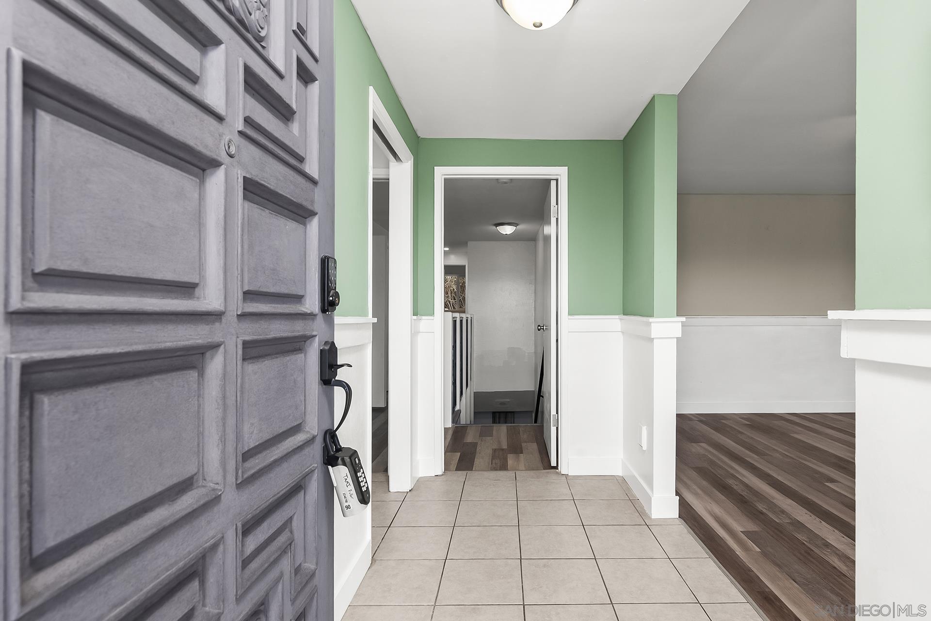 Detail Gallery Image 1 of 1 For 2329  Warrington St, San Diego,  CA 92107 - 4 Beds | 3 Baths