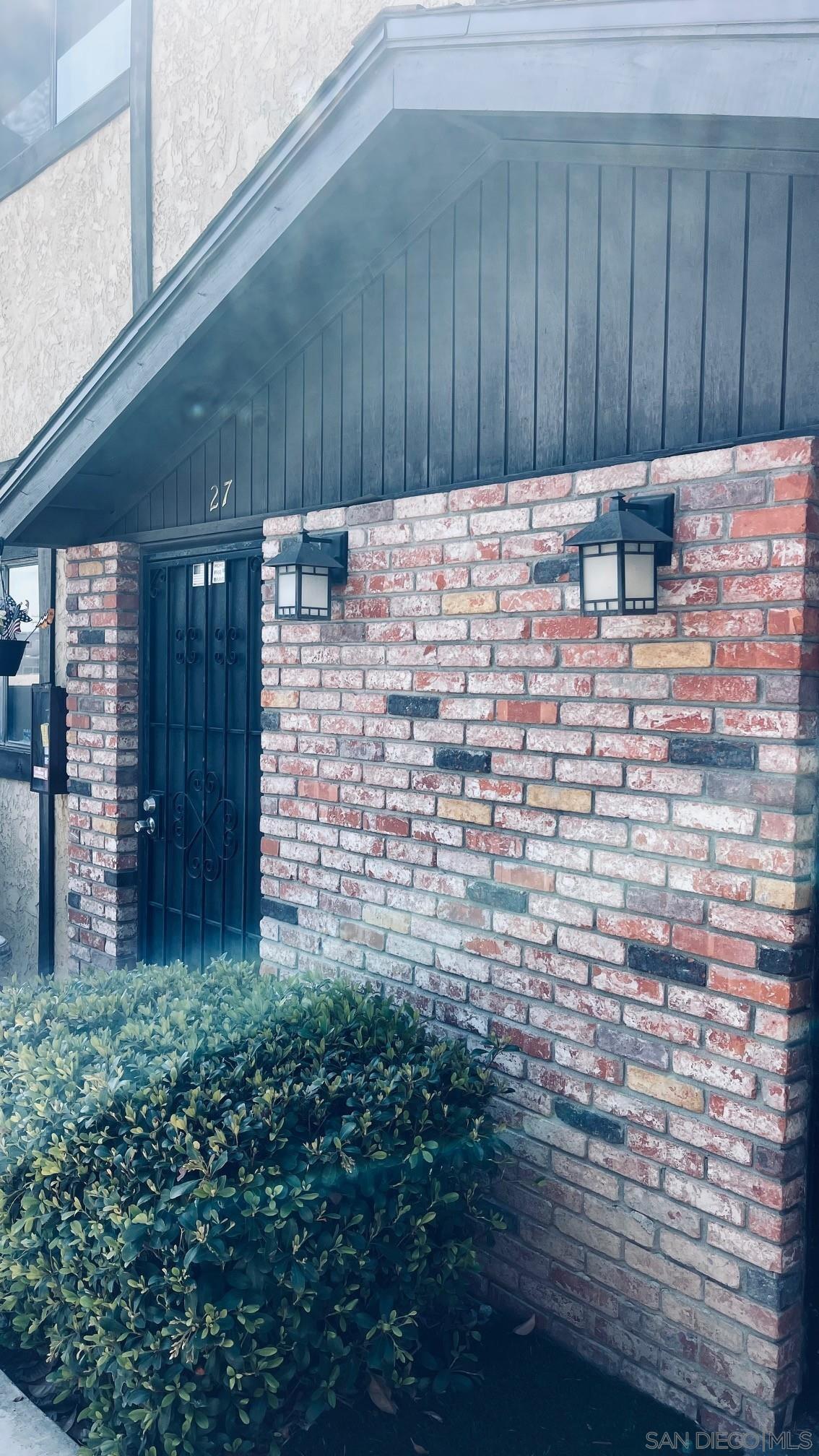 Detail Gallery Image 1 of 1 For 1624  Presioca St  #27,  Spring Valley,  CA 91977 - 2 Beds | 1/1 Baths