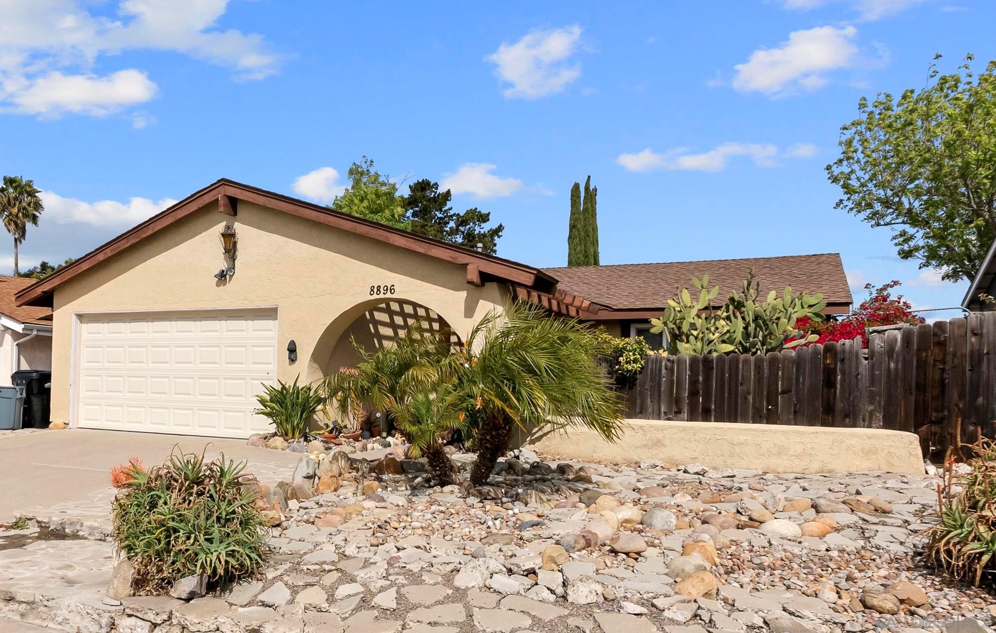 Detail Gallery Image 1 of 1 For 8896  Belfast Circle, San Diego,  CA 92126 - 4 Beds | 2 Baths