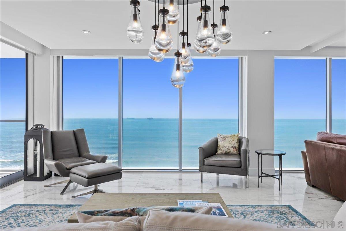 Detail Gallery Image 13 of 65 For 1830  Avenida Del Mundo  1210, Coronado,  CA 92118 - 2 Beds | 2 Baths