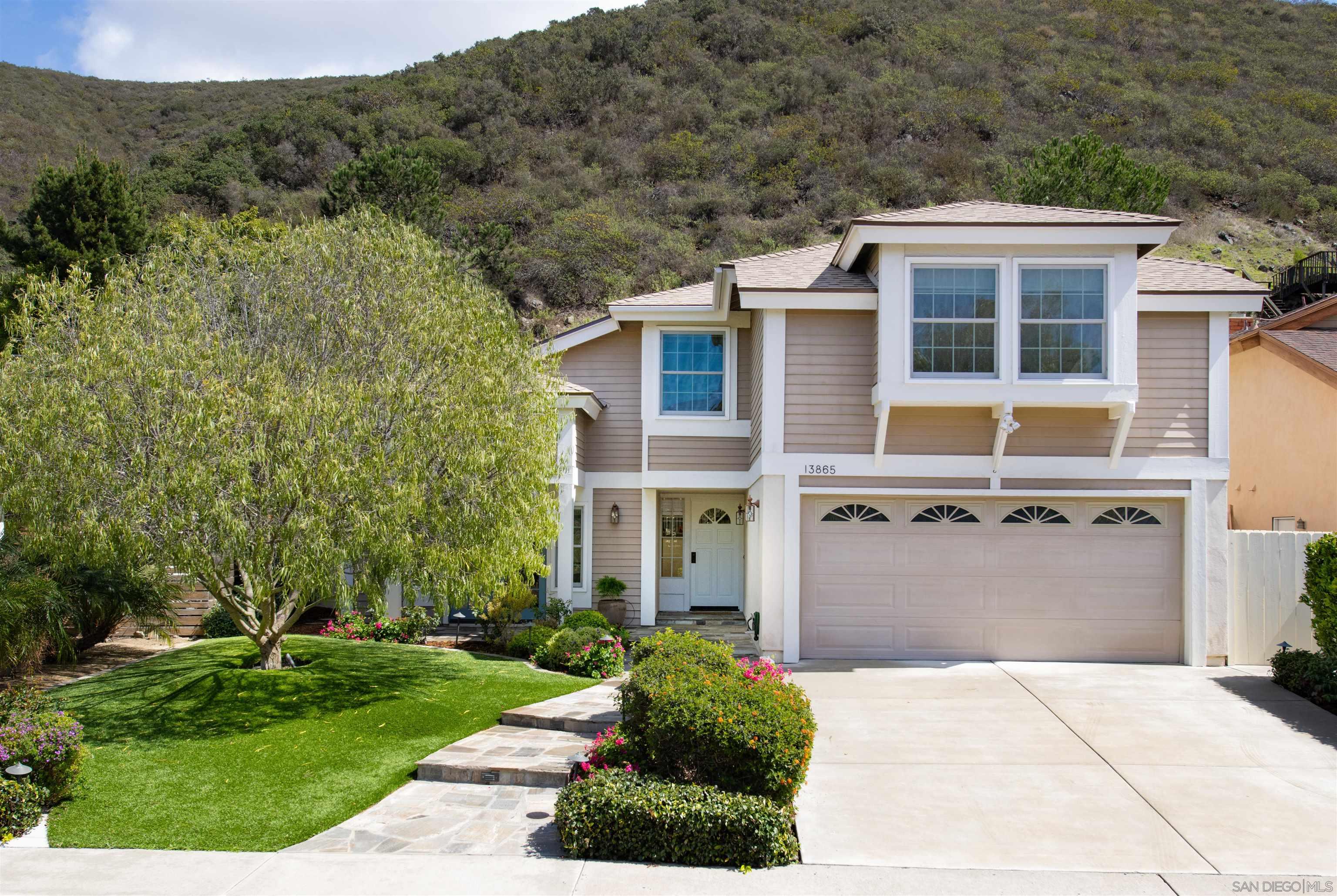 Detail Gallery Image 1 of 1 For 13865  Freeport Rd, San Diego,  CA 92129 - 5 Beds | 3 Baths