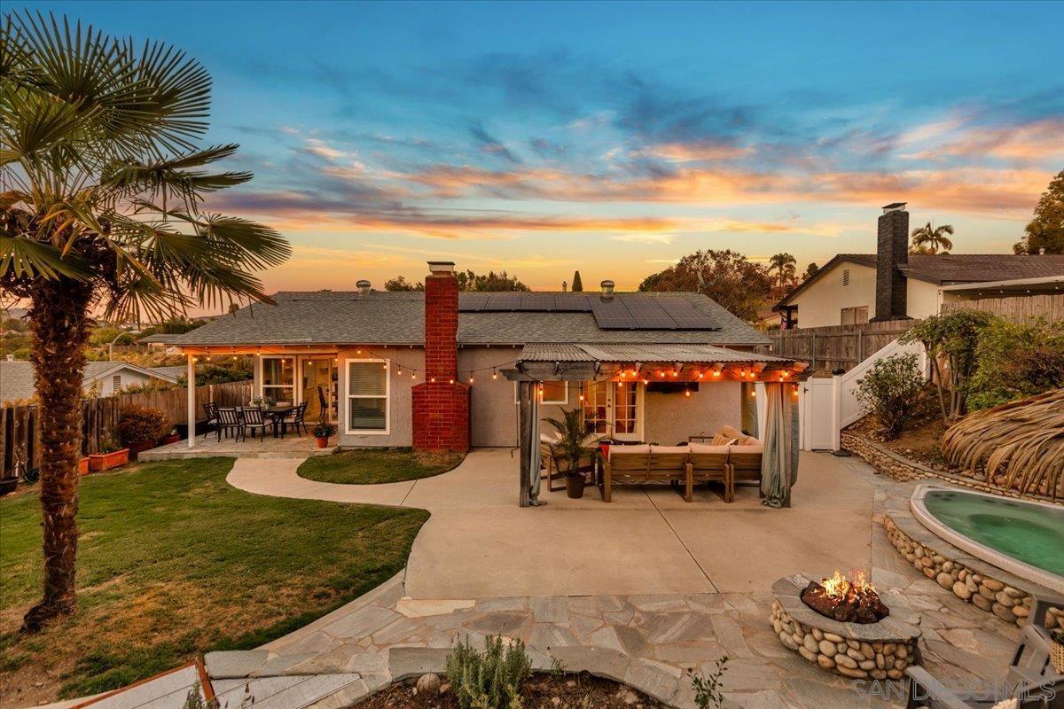 Detail Gallery Image 1 of 1 For 6411  Decanture Street, San Diego,  CA 92120 - 3 Beds | 2 Baths