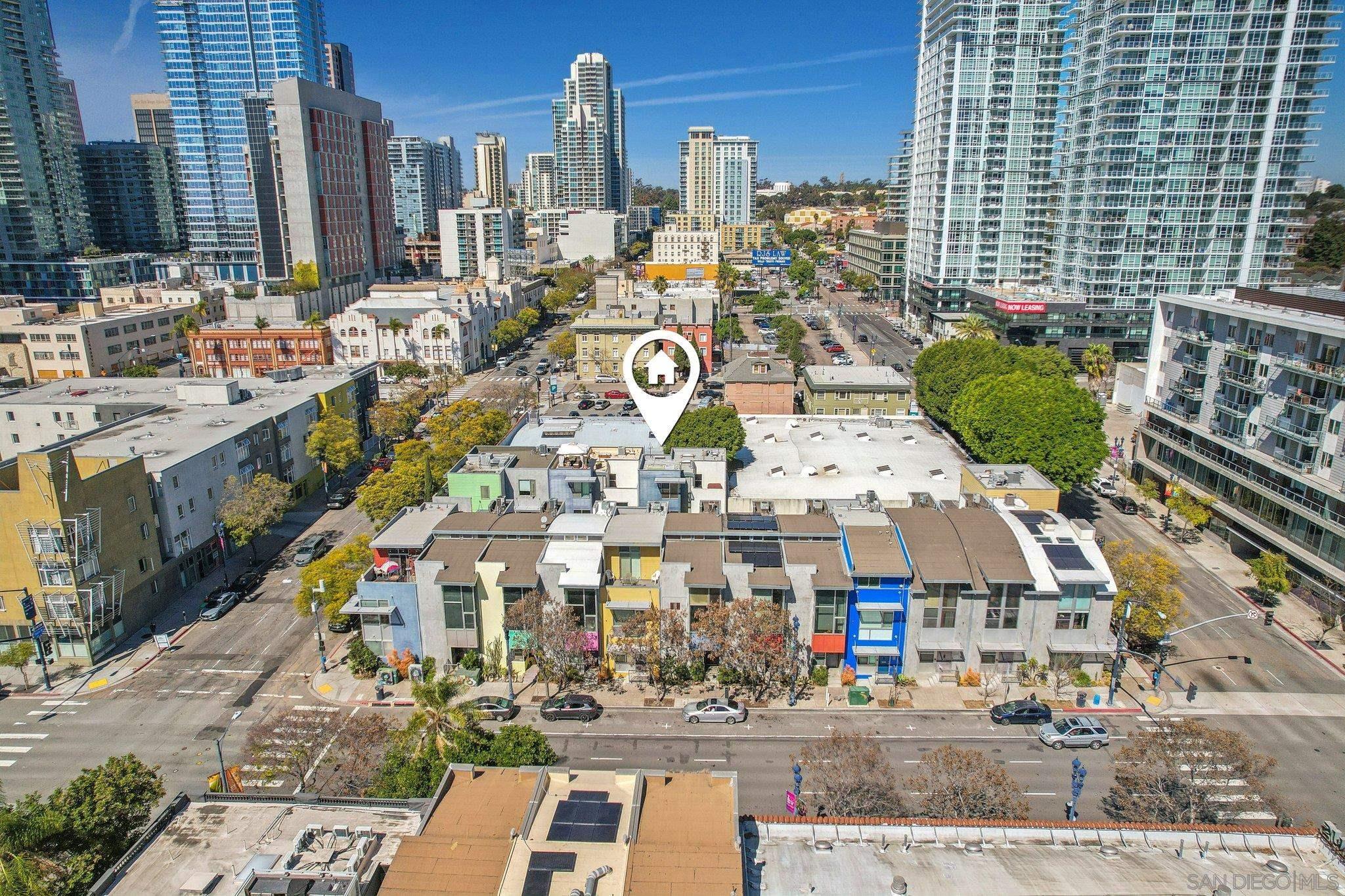 Detail Gallery Image 1 of 1 For 825  10th Ave, San Diego,  CA 92101 - 2 Beds | 2/1 Baths