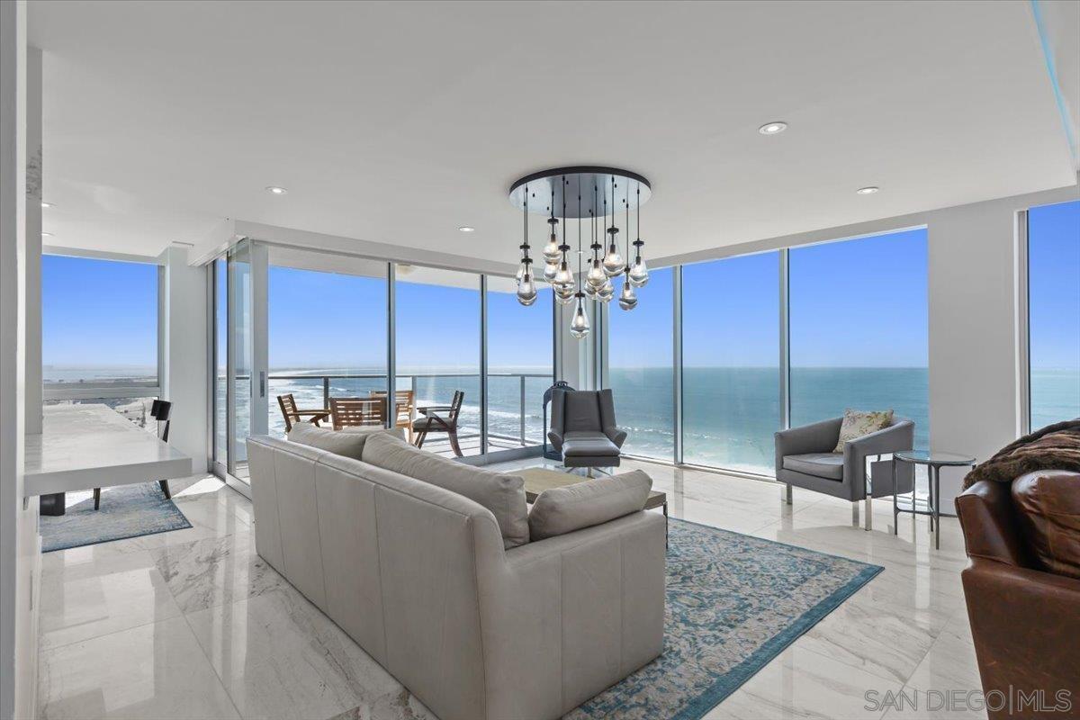 Detail Gallery Image 5 of 65 For 1830  Avenida Del Mundo  1210, Coronado,  CA 92118 - 2 Beds | 2 Baths