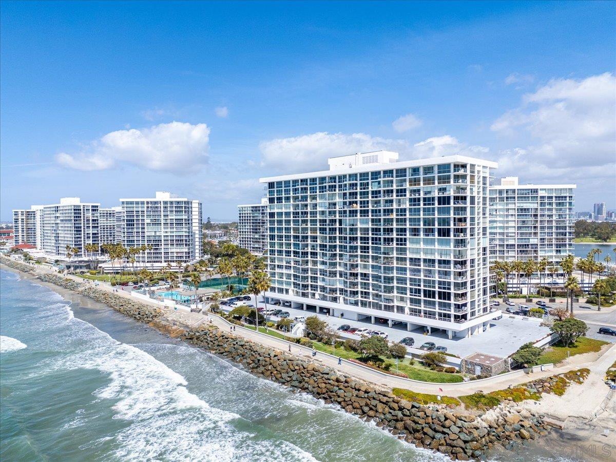 Detail Gallery Image 55 of 65 For 1830  Avenida Del Mundo  1210, Coronado,  CA 92118 - 2 Beds | 2 Baths