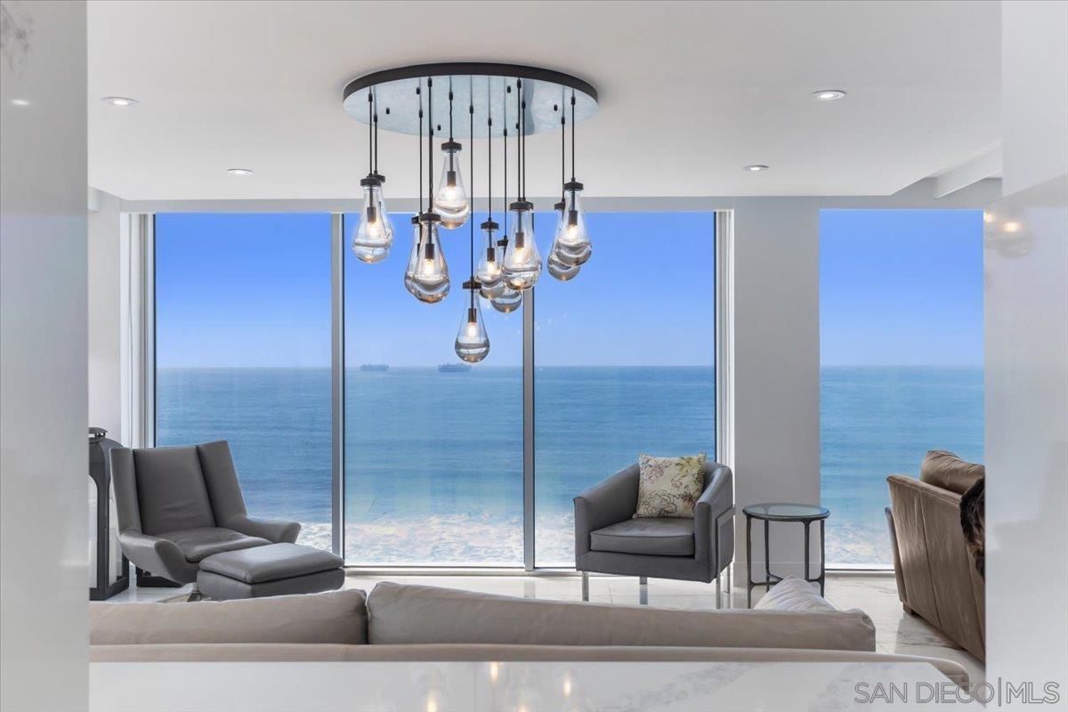 Detail Gallery Image 10 of 65 For 1830  Avenida Del Mundo  1210, Coronado,  CA 92118 - 2 Beds | 2 Baths