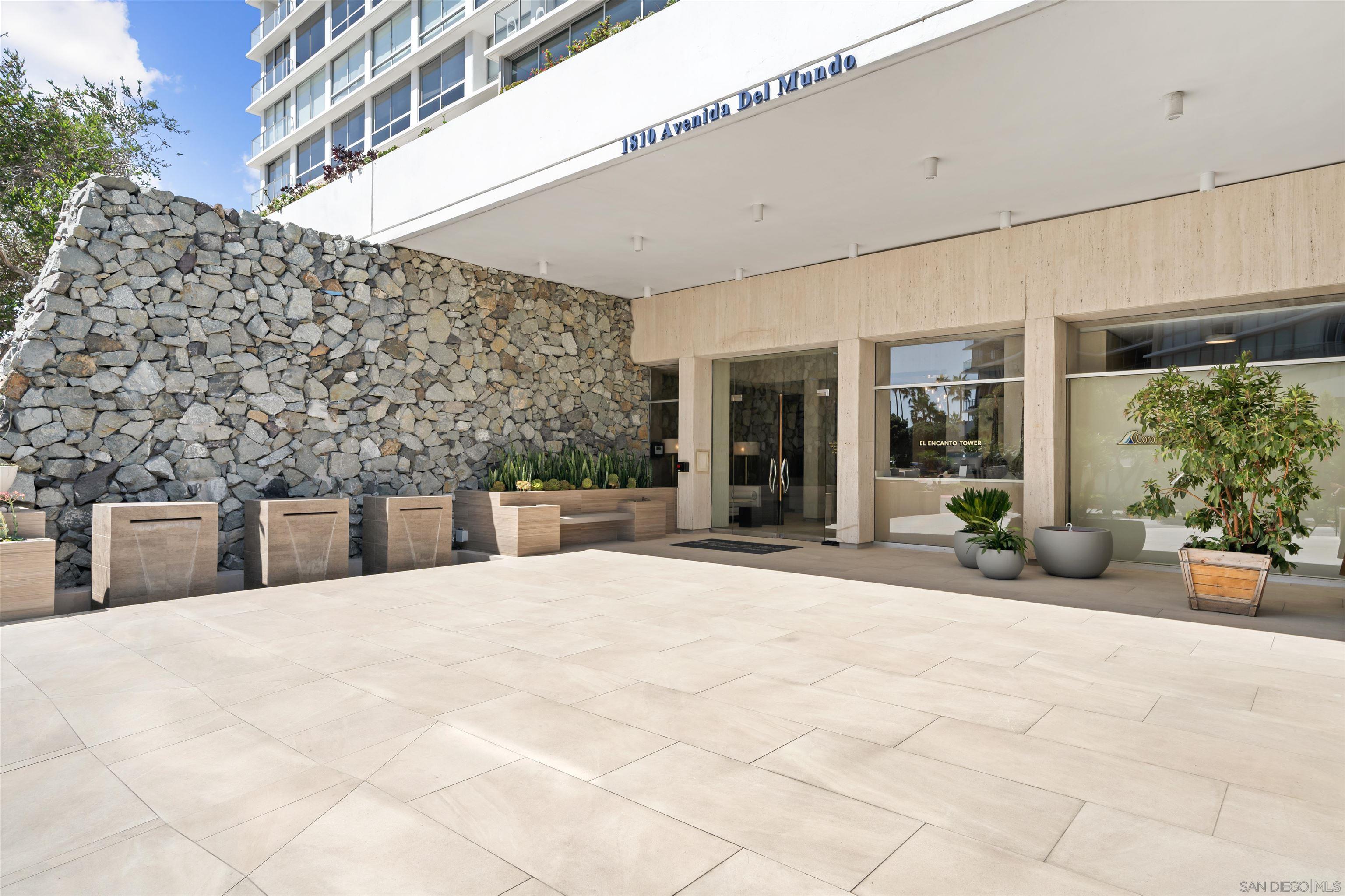 Detail Gallery Image 18 of 20 For 1810  Avenida Del Mundo  307, Coronado,  CA 92118 - 2 Beds | 2 Baths