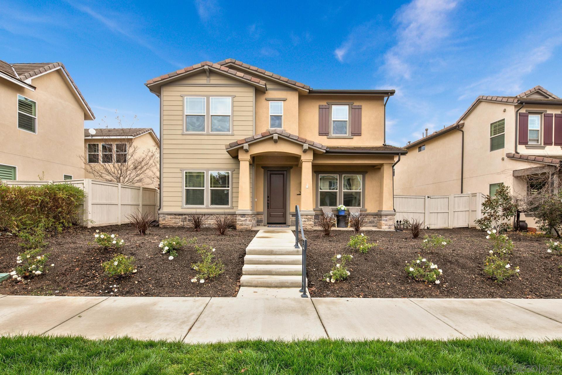 Detail Gallery Image 1 of 1 For 3059  Starry Night Drive, Escondido,  CA 92029 - 5 Beds | 4/1 Baths