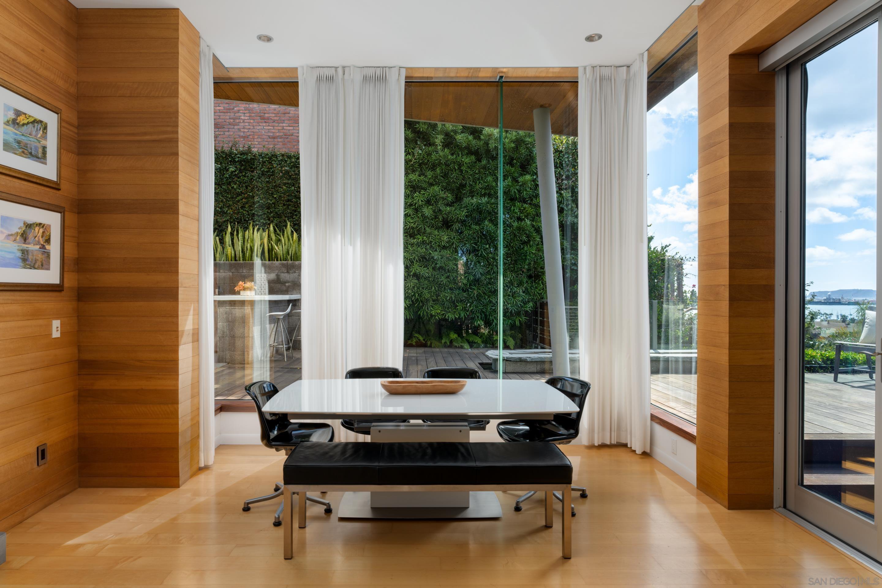 Detail Gallery Image 13 of 31 For 2730  Brant St, San Diego,  CA 92103 - 4 Beds | 3/1 Baths