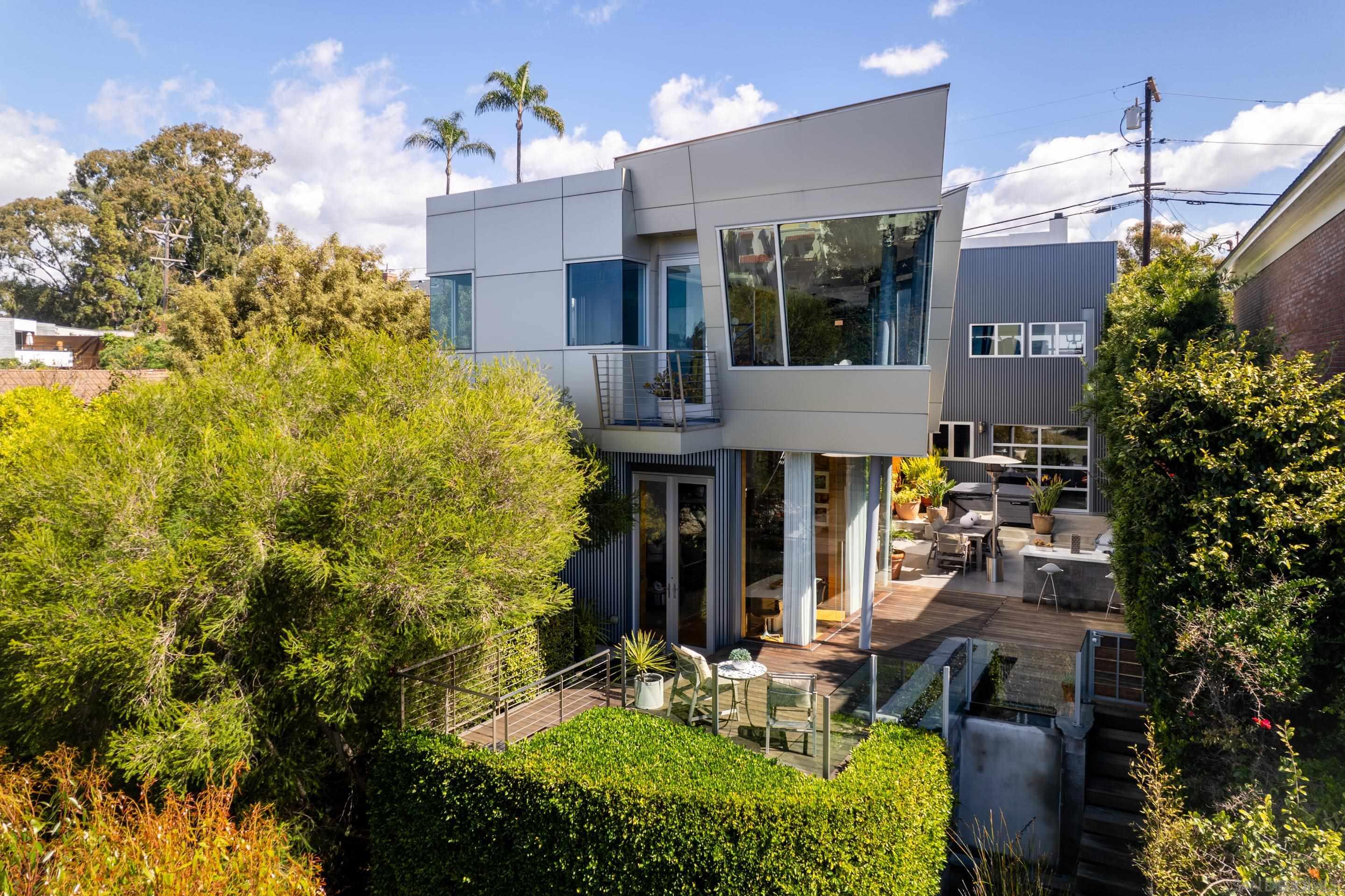 Detail Gallery Image 18 of 31 For 2730  Brant St, San Diego,  CA 92103 - 4 Beds | 3/1 Baths