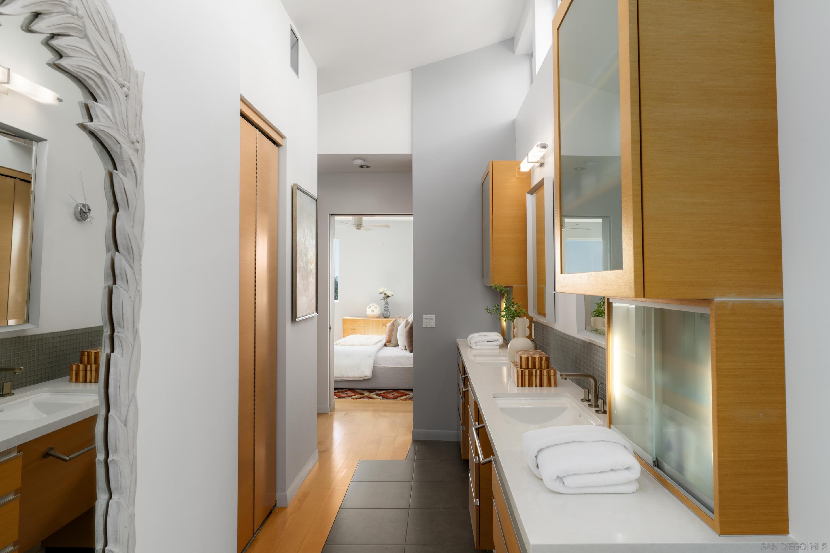 Detail Gallery Image 6 of 31 For 2730  Brant St, San Diego,  CA 92103 - 4 Beds | 3/1 Baths