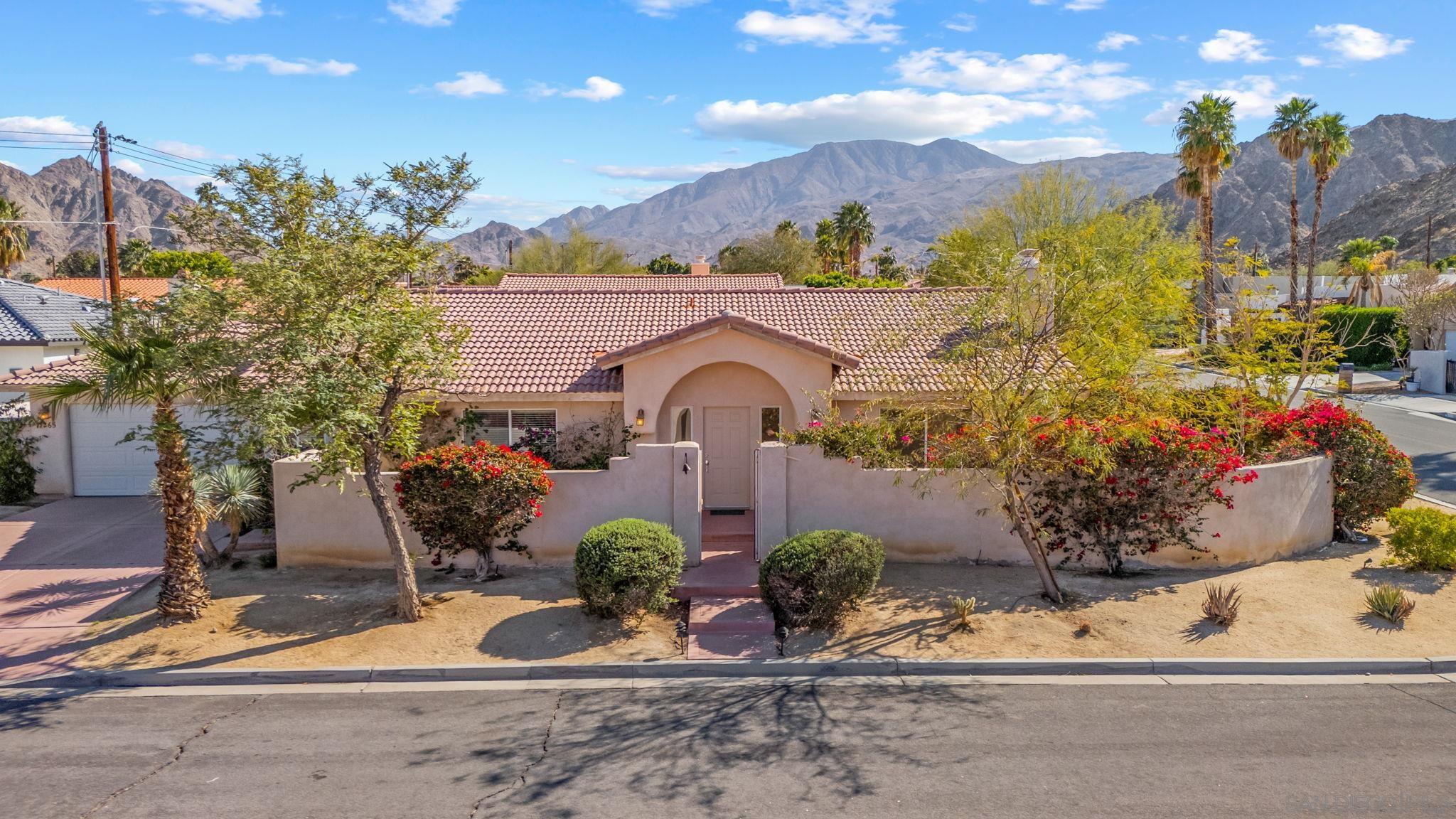 Detail Gallery Image 1 of 1 For 77265  Calle Sonora, La Quinta,  CA 92253 - 3 Beds | 2 Baths