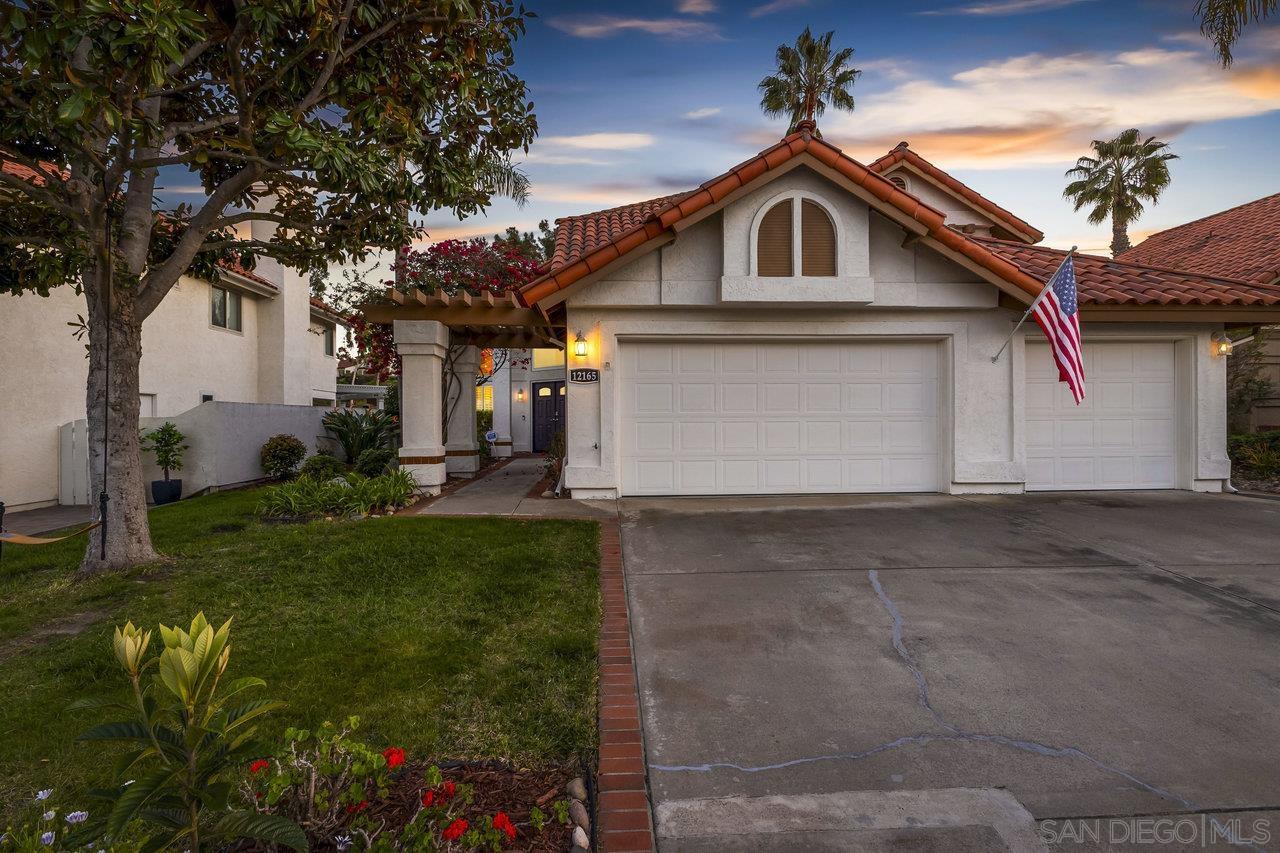 Detail Gallery Image 1 of 1 For 12165  Avenida Consentido, San Diego,  CA 92128 - 4 Beds | 3 Baths