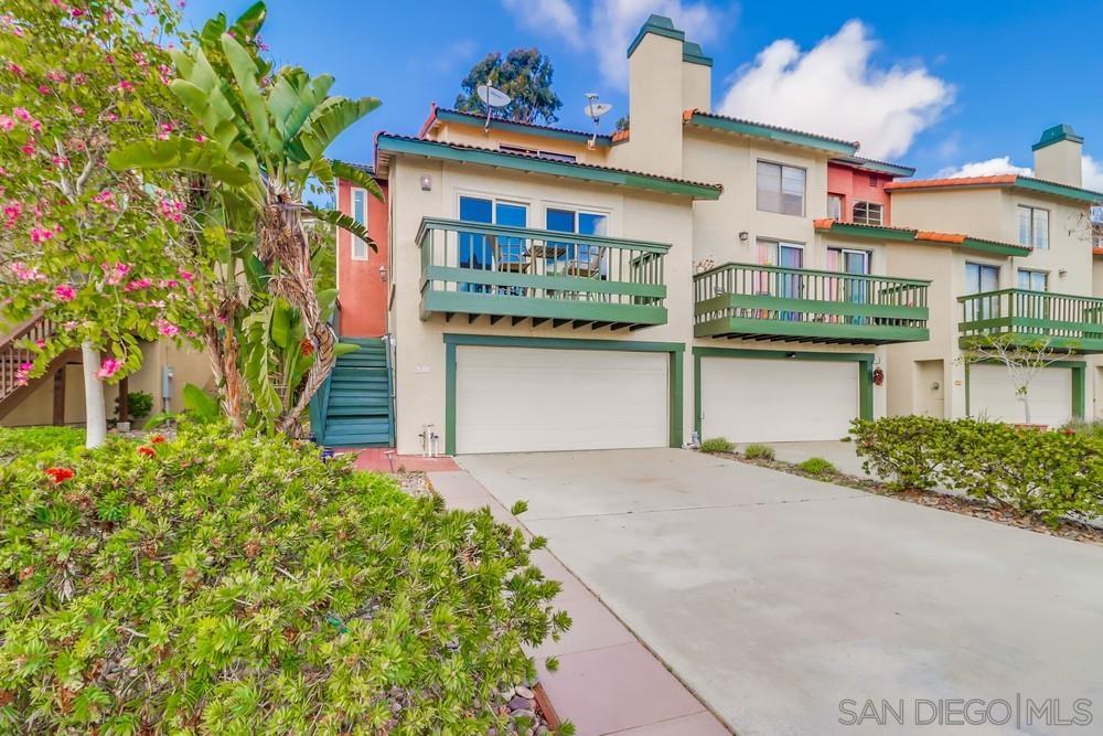 Detail Gallery Image 2 of 45 For 6826  Camino Berdecio, San Diego,  CA 92111 - 3 Beds | 3 Baths