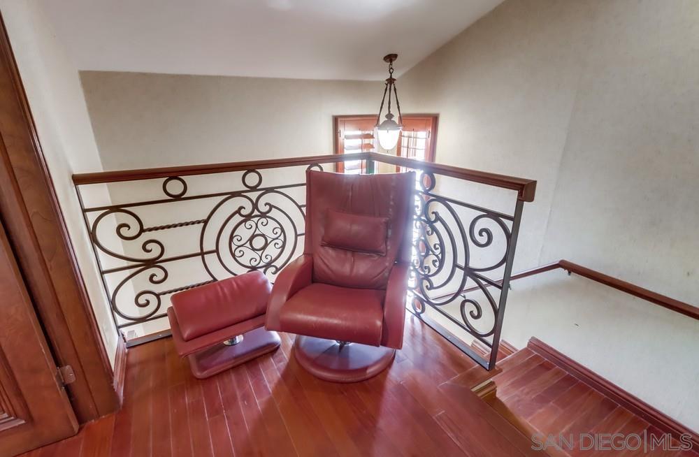 Detail Gallery Image 26 of 45 For 6826  Camino Berdecio, San Diego,  CA 92111 - 3 Beds | 3 Baths