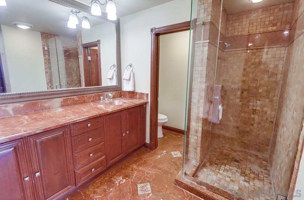 Detail Gallery Image 32 of 45 For 6826  Camino Berdecio, San Diego,  CA 92111 - 3 Beds | 3 Baths