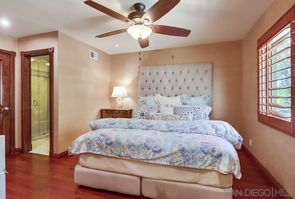 Detail Gallery Image 34 of 45 For 6826  Camino Berdecio, San Diego,  CA 92111 - 3 Beds | 3 Baths