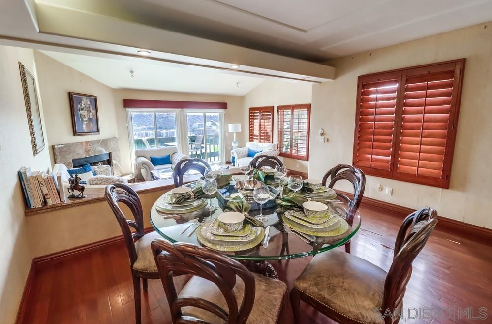 Detail Gallery Image 10 of 45 For 6826  Camino Berdecio, San Diego,  CA 92111 - 3 Beds | 3 Baths