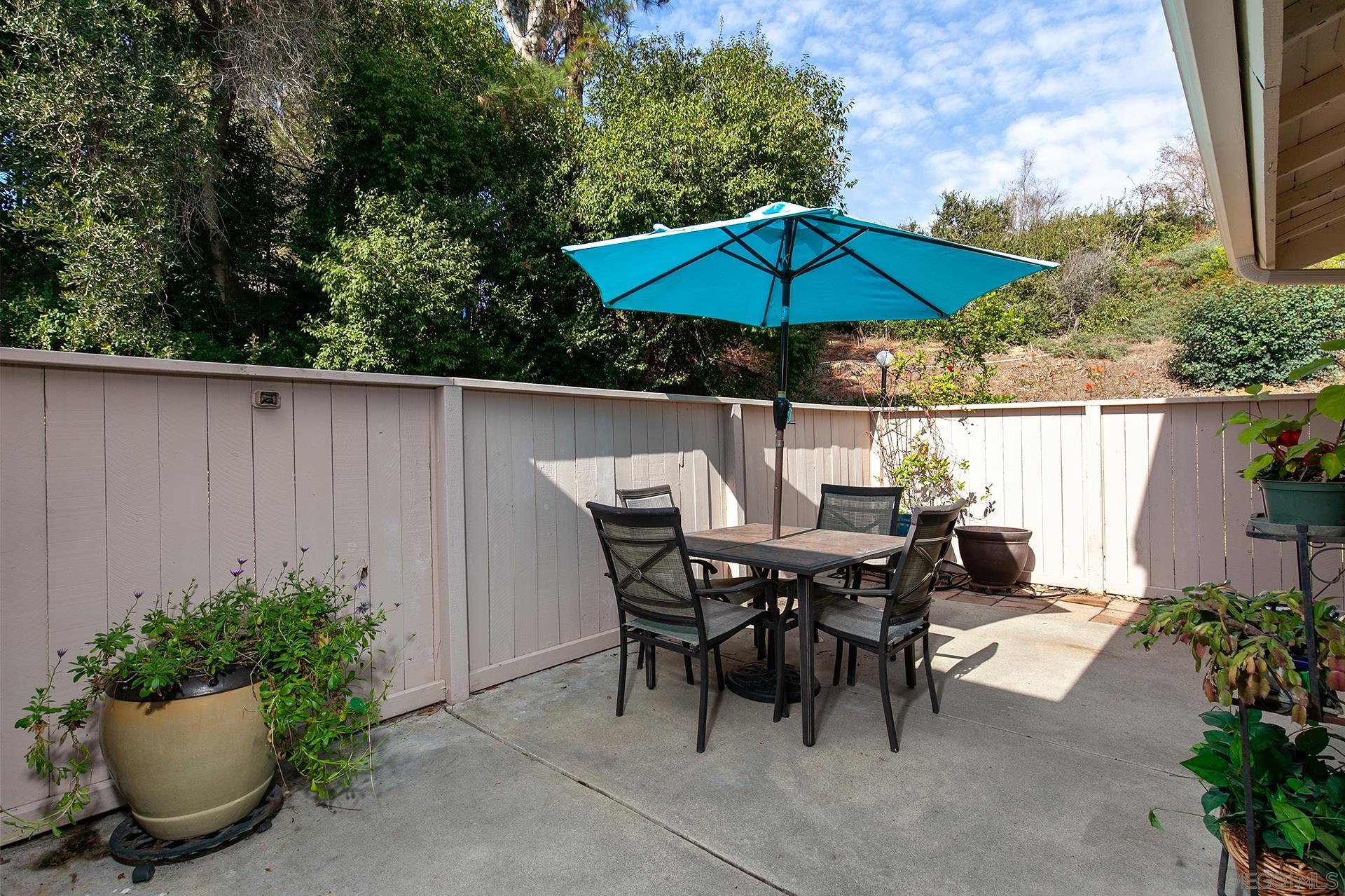 Detail Gallery Image 1 of 1 For 7974  Camino Tranquilo, San Diego,  CA 92122 - 2 Beds | 2 Baths