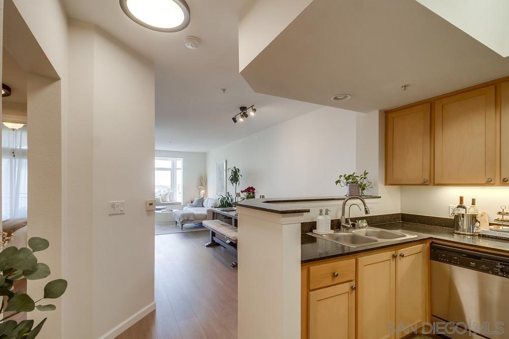 Detail Gallery Image 13 of 38 For 2400  5th Ave  304, San Diego,  CA 92101 - 1 Beds | 1 Baths