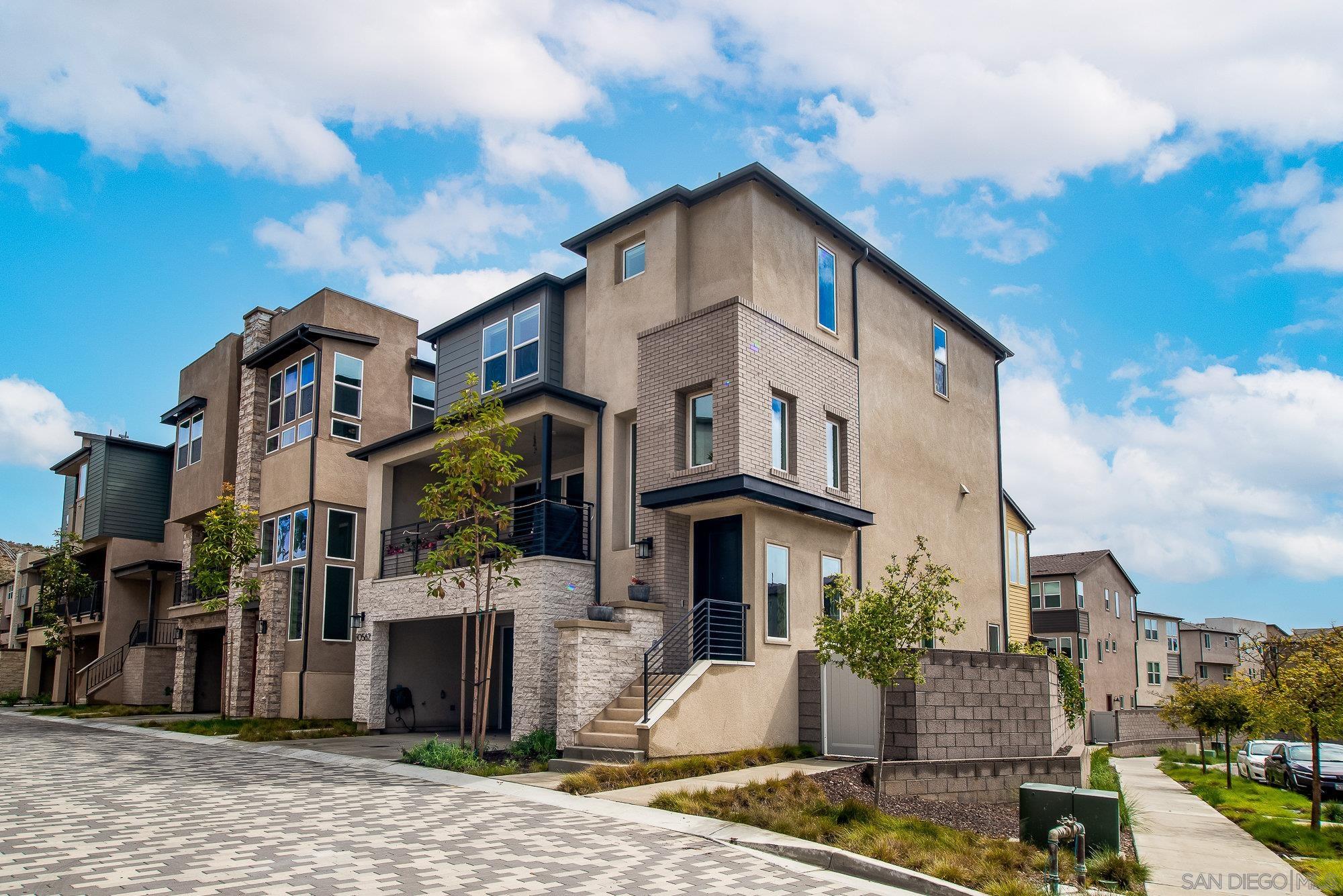 Detail Gallery Image 1 of 1 For 10562  Cara Cara, San Diego,  CA 92126 - 3 Beds | 3/1 Baths