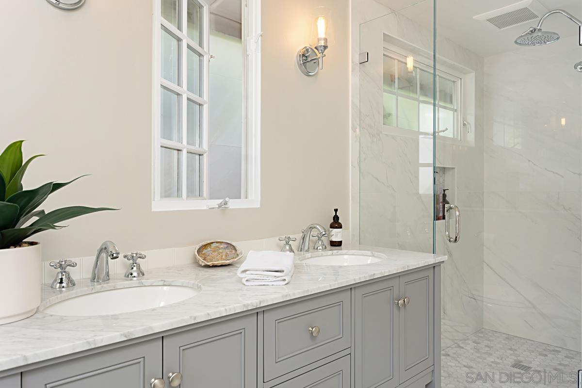 Detail Gallery Image 19 of 38 For Zuni Drive, Del Mar,  CA 92014 - 4 Beds | 3 Baths