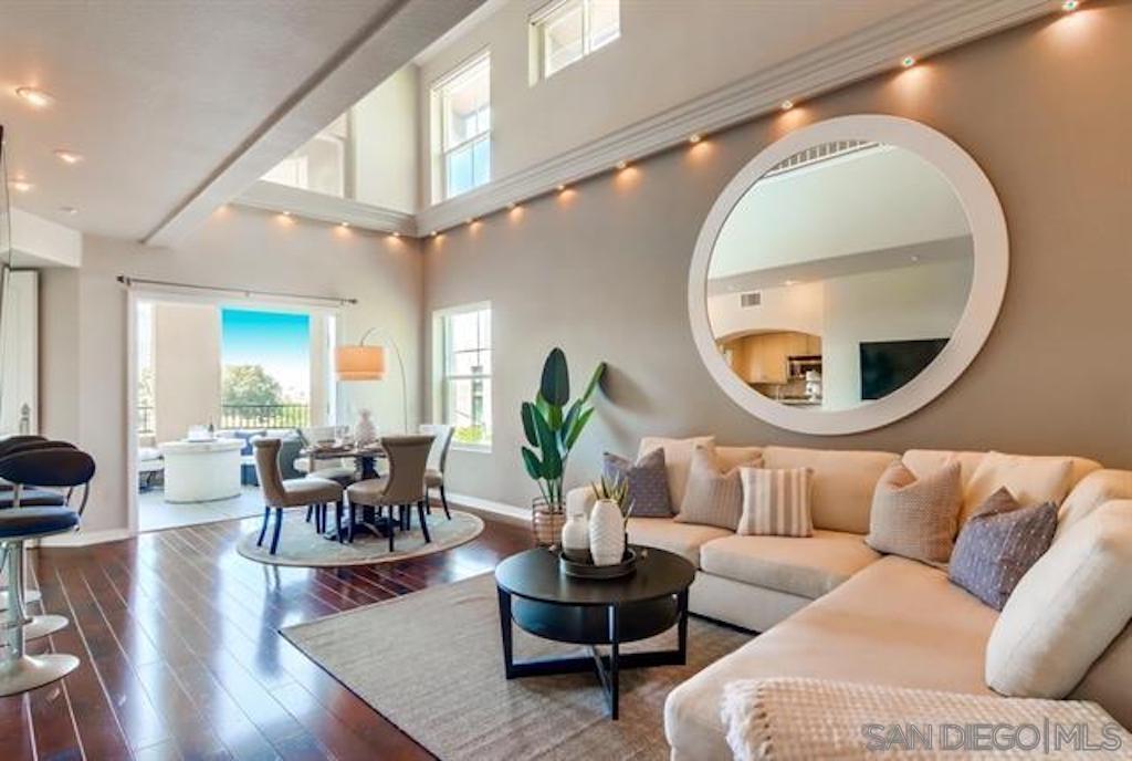 Detail Gallery Image 1 of 1 For 301 W G St  401, San Diego,  CA 92101 - 2 Beds | 1/1 Baths